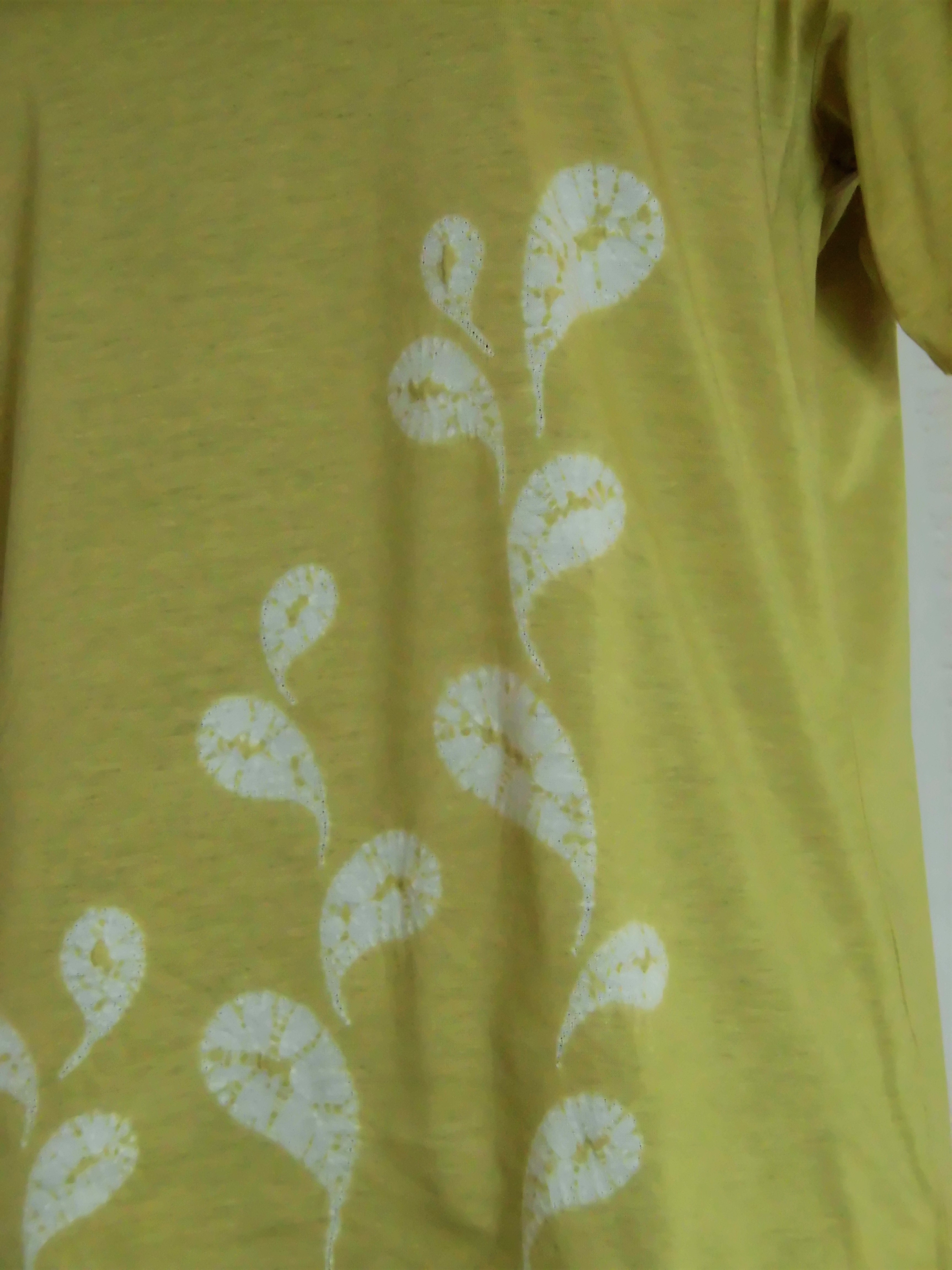 メール便全国送料無料 草花模様の絞り染めtシャツ 黄緑 時間指定不可 Pasadenaperiodontics Com