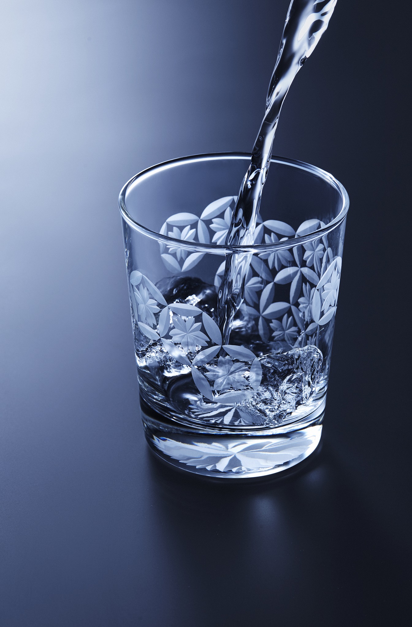 縁起グラス 東京切子 花切子 ロックグラス 桜五行 さくらごぎょう Iichi ハンドメイド クラフト作品 手仕事品の通販