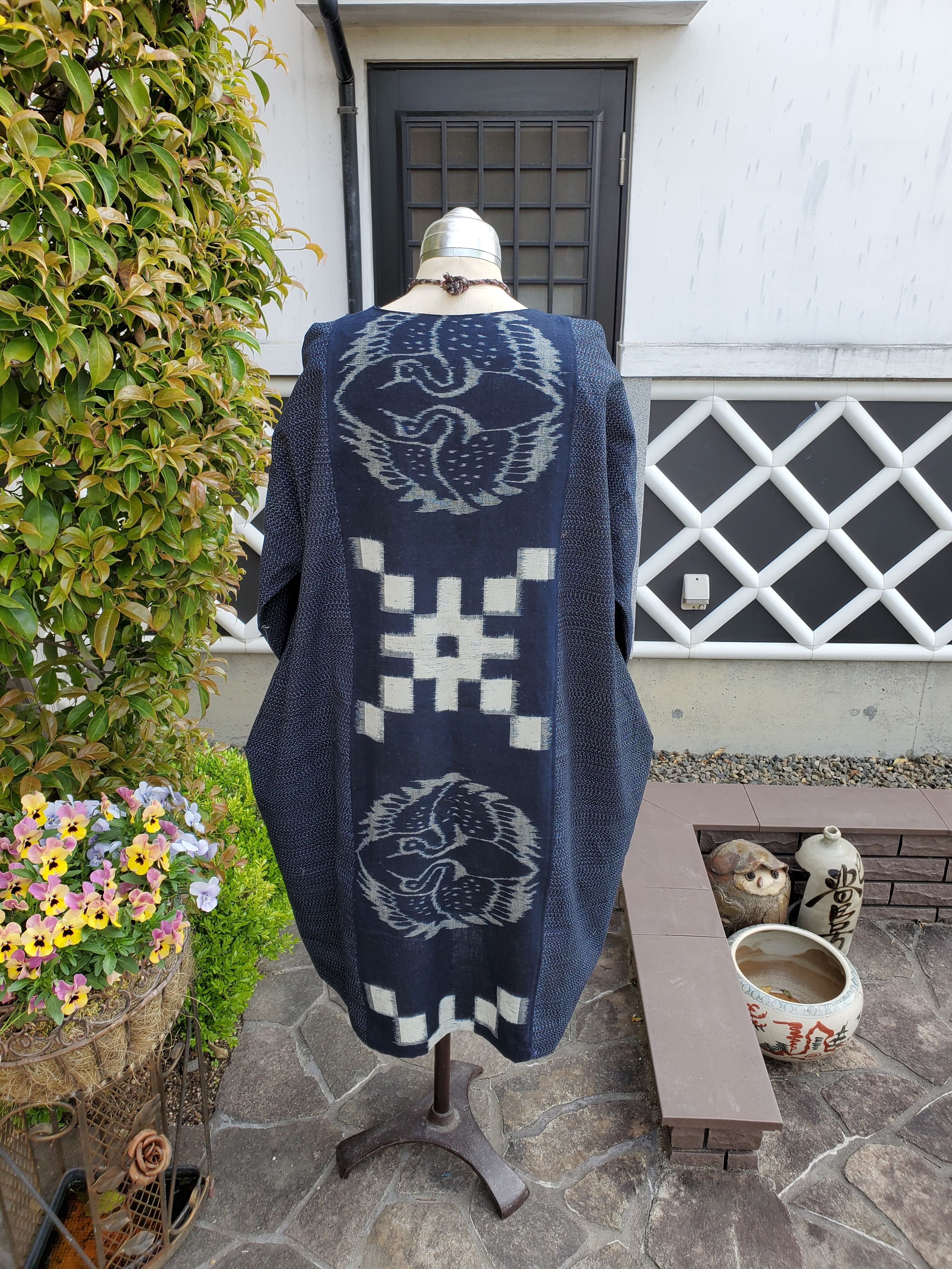 着物リメイク 古布 手作り 絵がすりと亀甲絣 コクーン ワンピース Iichi ハンドメイド クラフト作品 手仕事品の通販