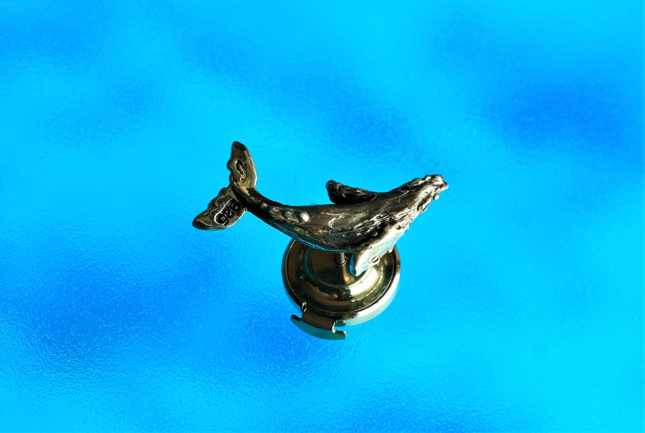 波を打つ ザトウクジラのタイピン Iichi ハンドメイド クラフト作品 手仕事品の通販