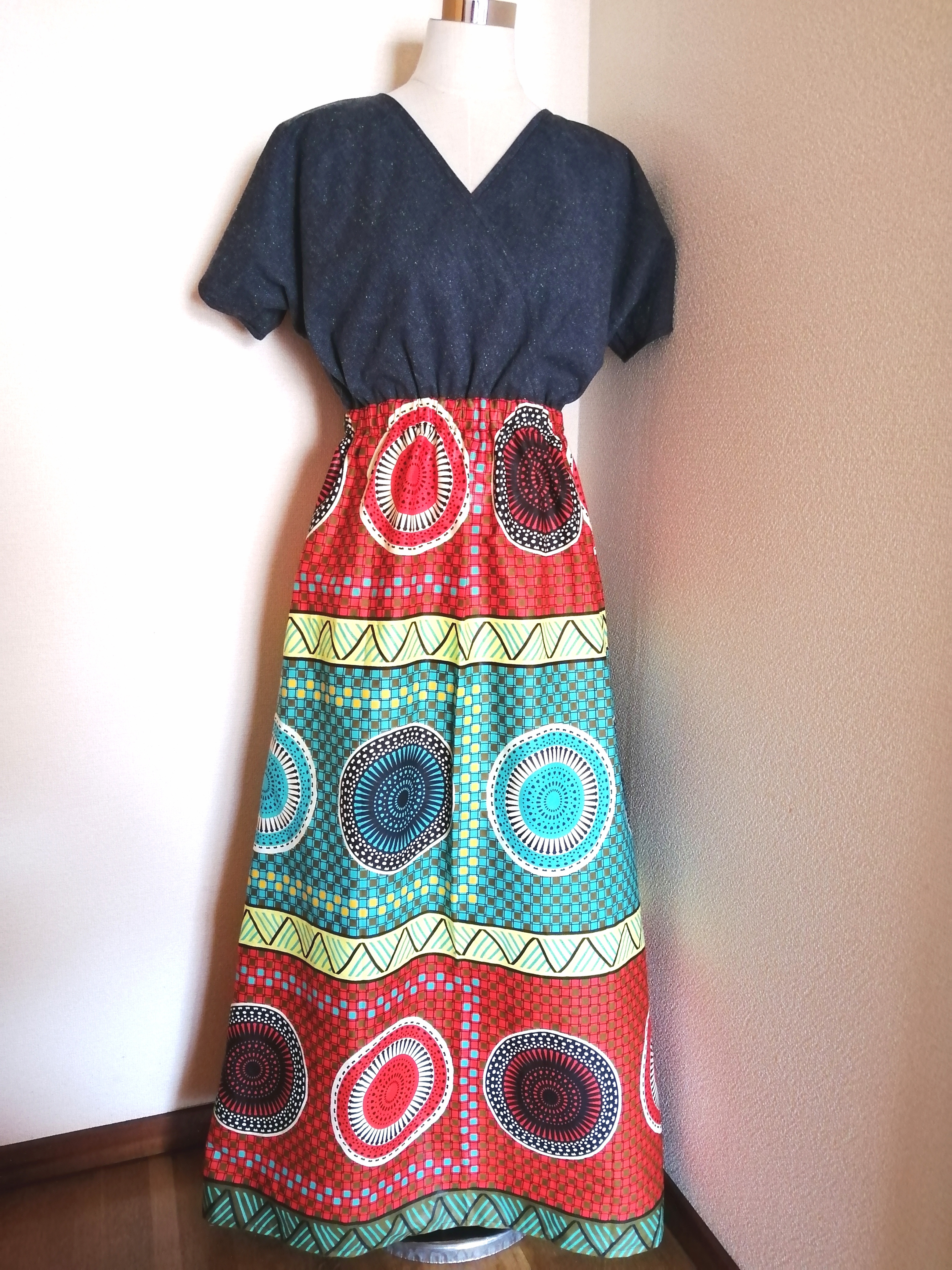 カシュクール マキシワンピース アフリカ布 デニム生地 Iichi ハンドメイド クラフト作品 手仕事品の通販