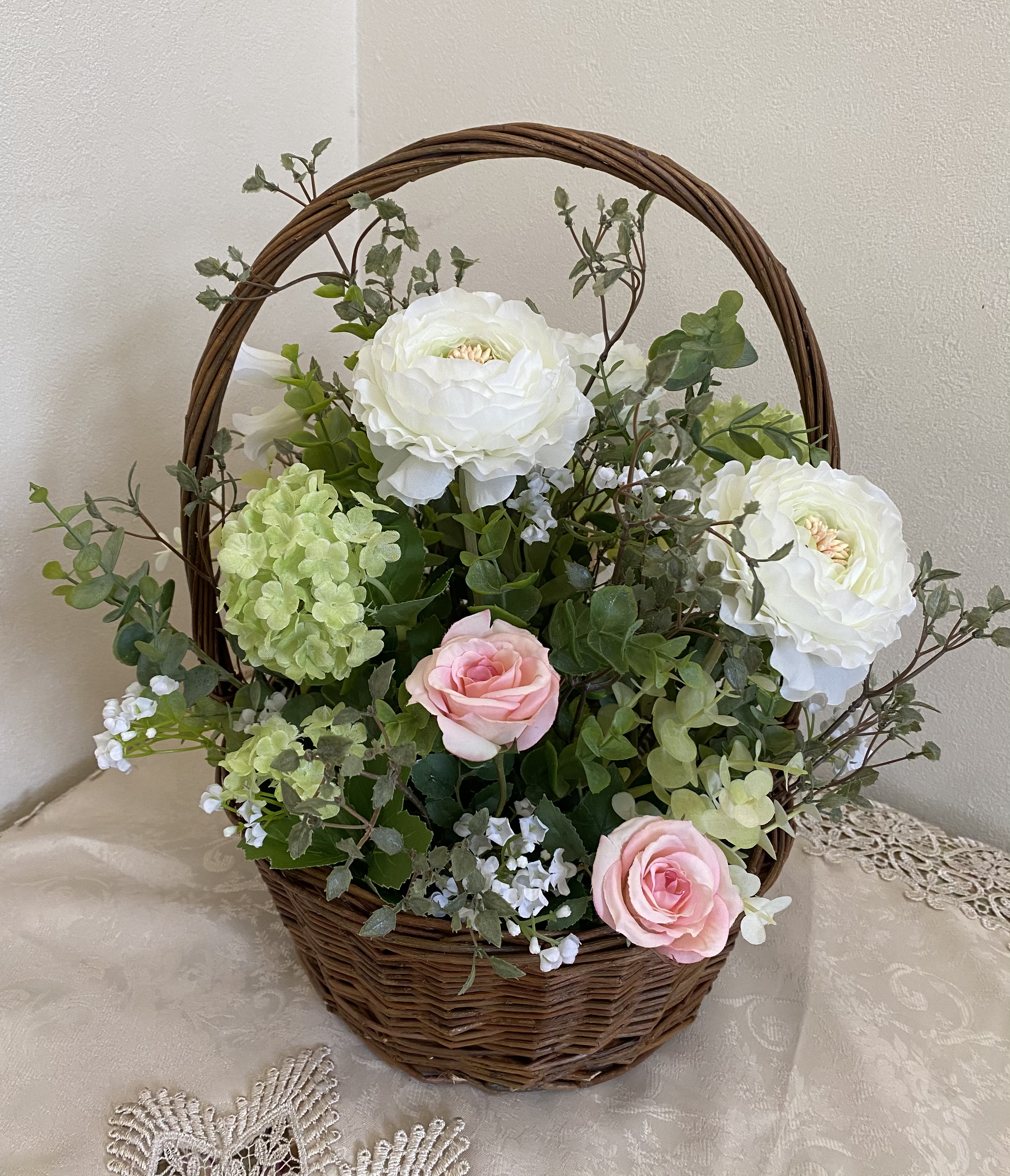 ボリュームのある花籠 アーティシャルフラワー 光触媒加工済み Iichi ハンドメイド クラフト作品 手仕事品の通販