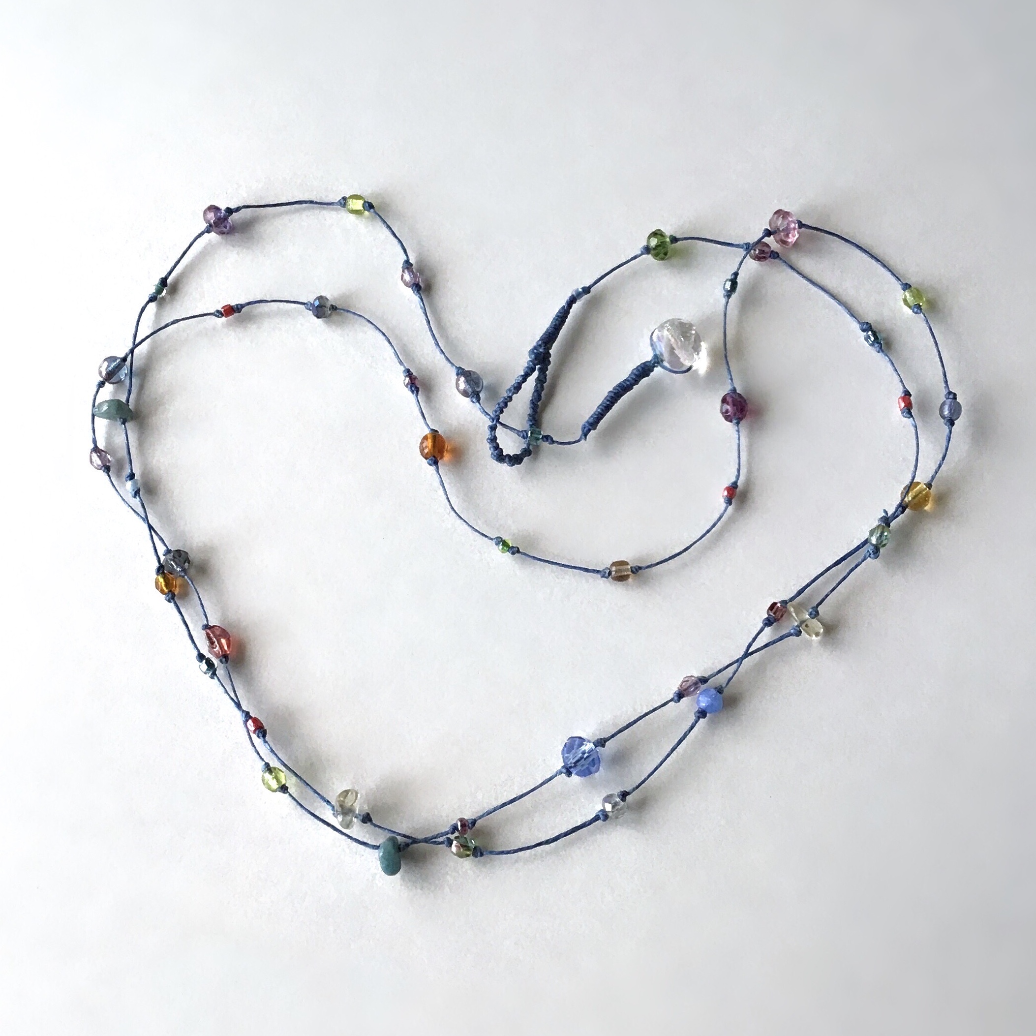ふきよせ ネックレス 紫陽花色 ワックスコード ガラスビーズ 天然石 Iichi ハンドメイド クラフト作品 手仕事品の通販