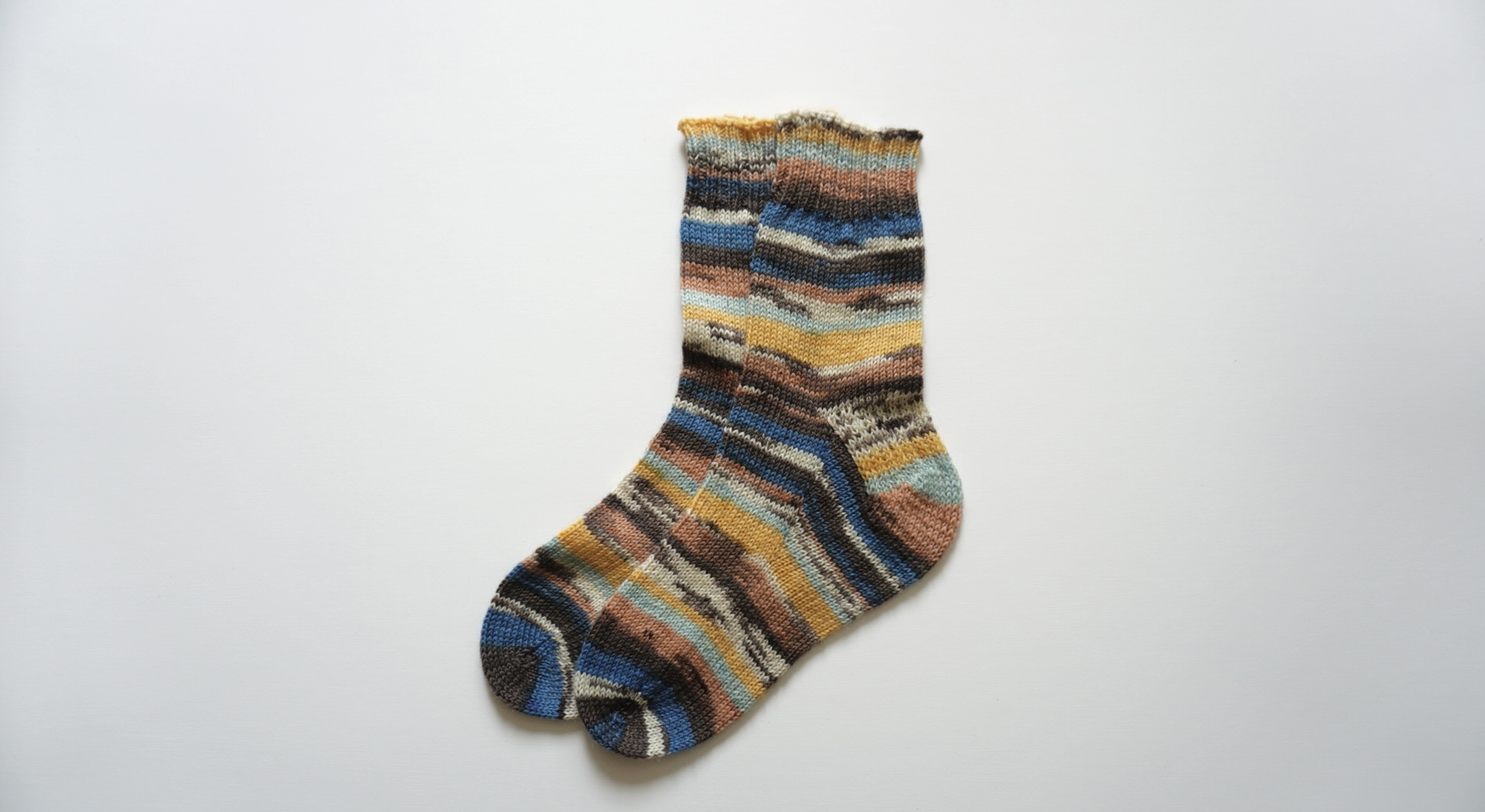 手編みの靴下 少し大きめサイズ Iichi ハンドメイド クラフト作品 手仕事品の通販