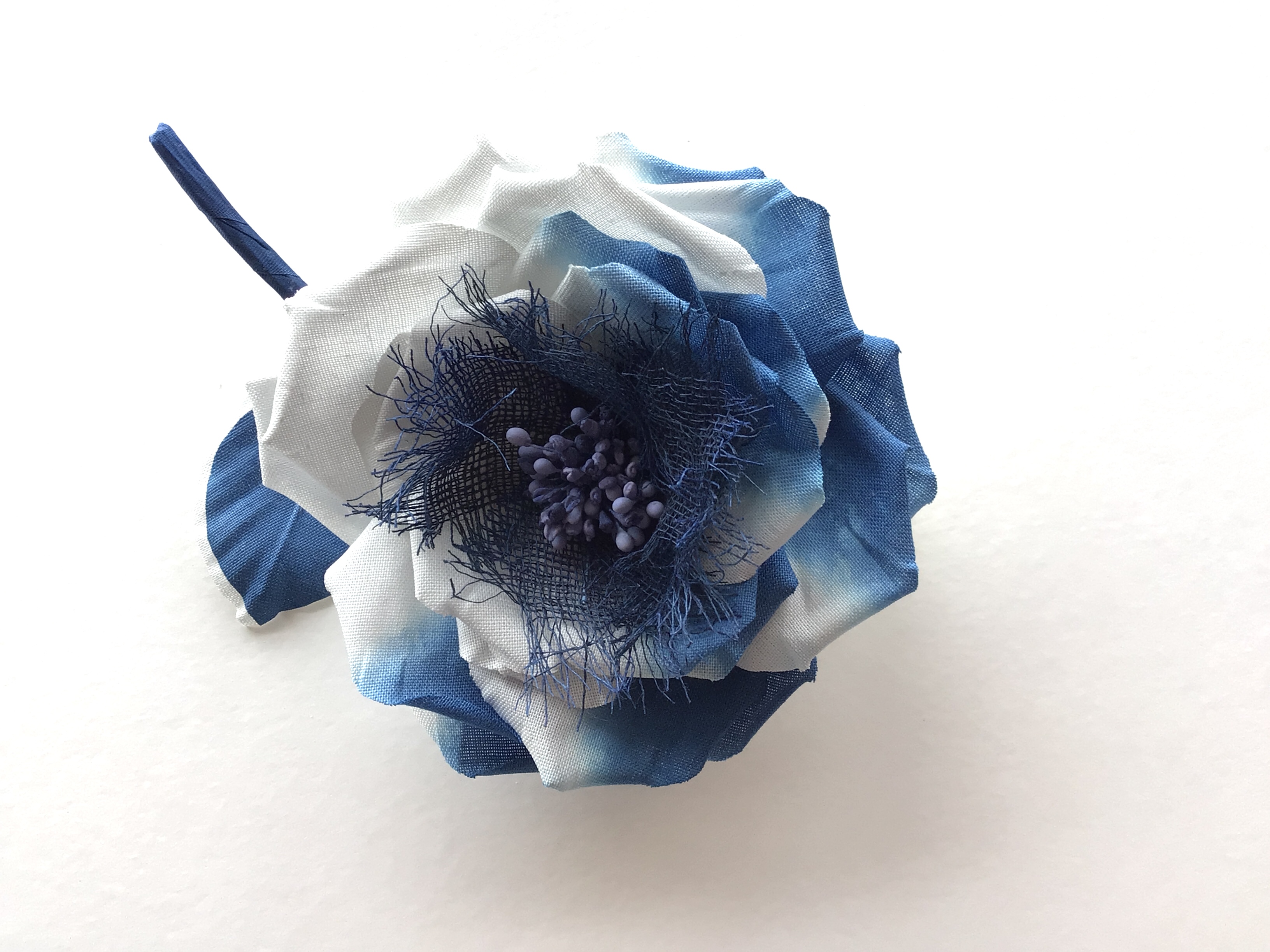 アイビーの薔薇 Iichi ハンドメイド クラフト作品 手仕事品の通販