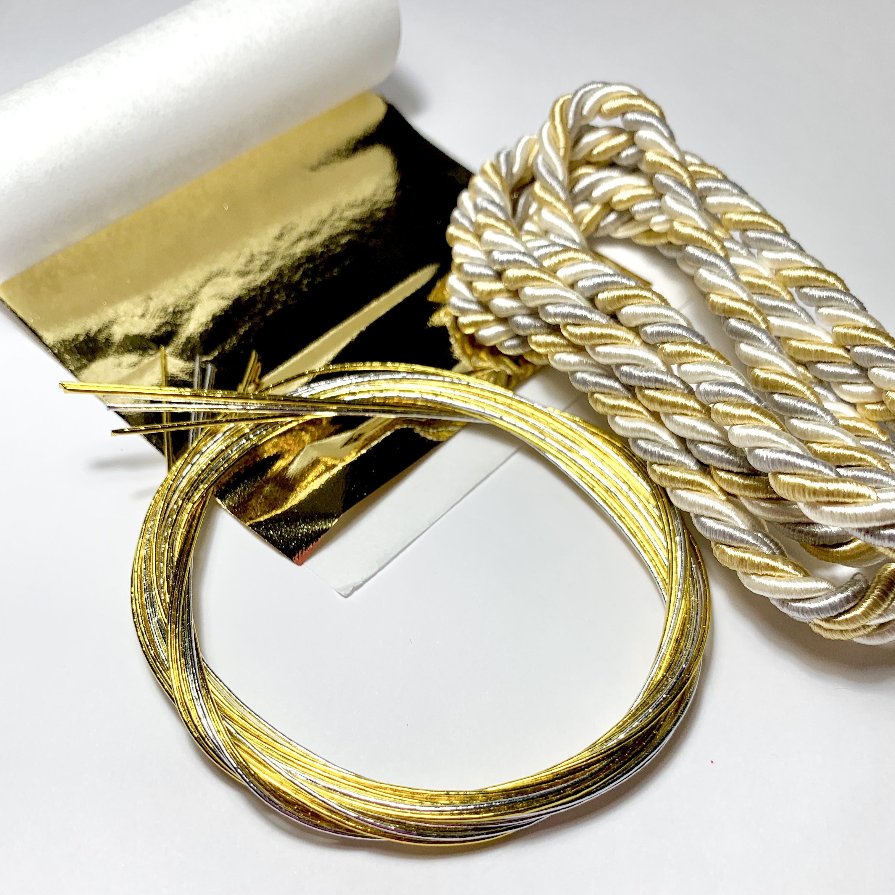 金箔x紐x水引 ヘアアレンジ 成人式 卒業式 前撮り 和装 振袖 袴 Iichi ハンドメイド クラフト作品 手仕事品の通販