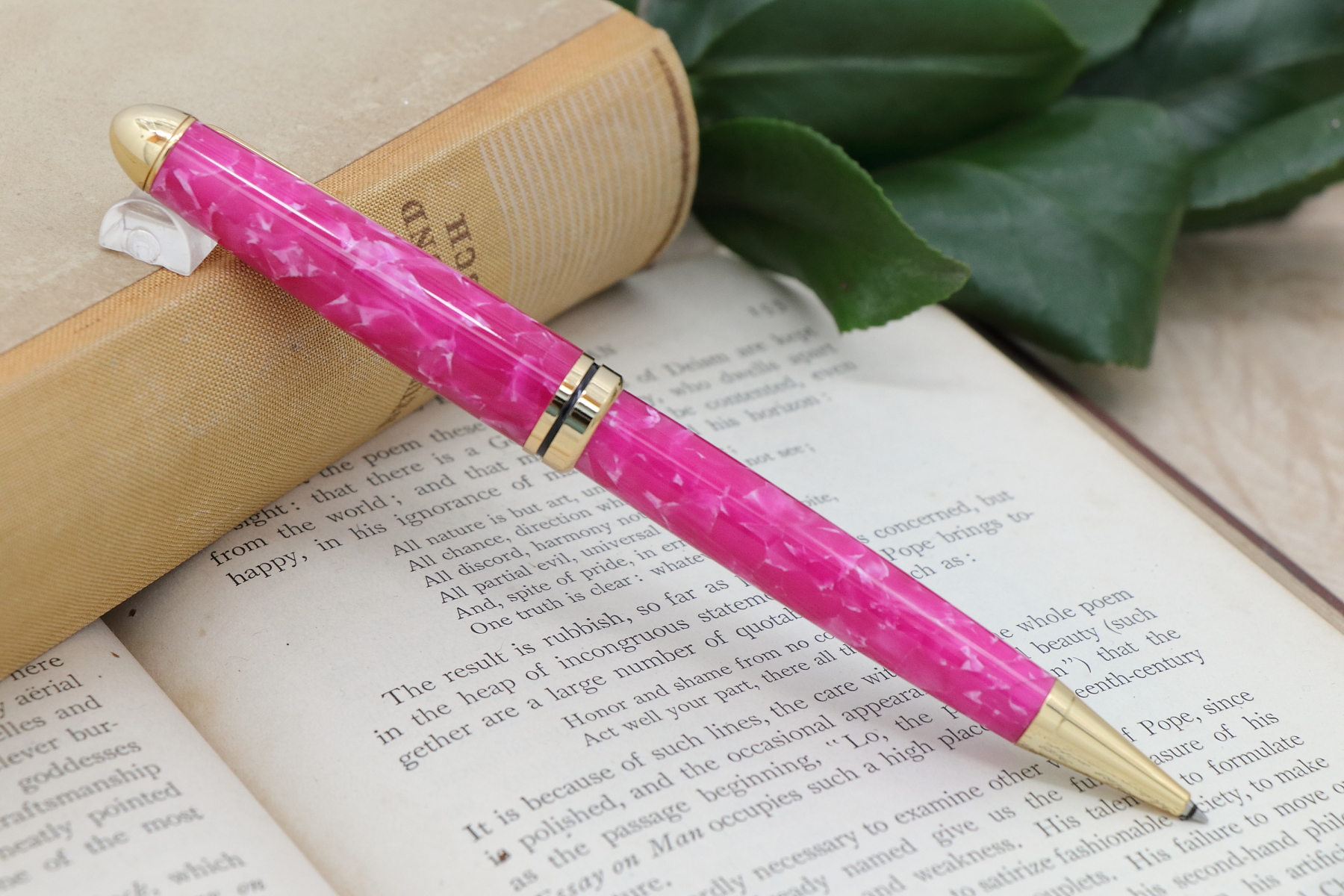 フランボワーズアイス Horizon 手作りボールペンviriditasジェットストリーム芯 Iichi ハンドメイド クラフト作品 手仕事品の通販