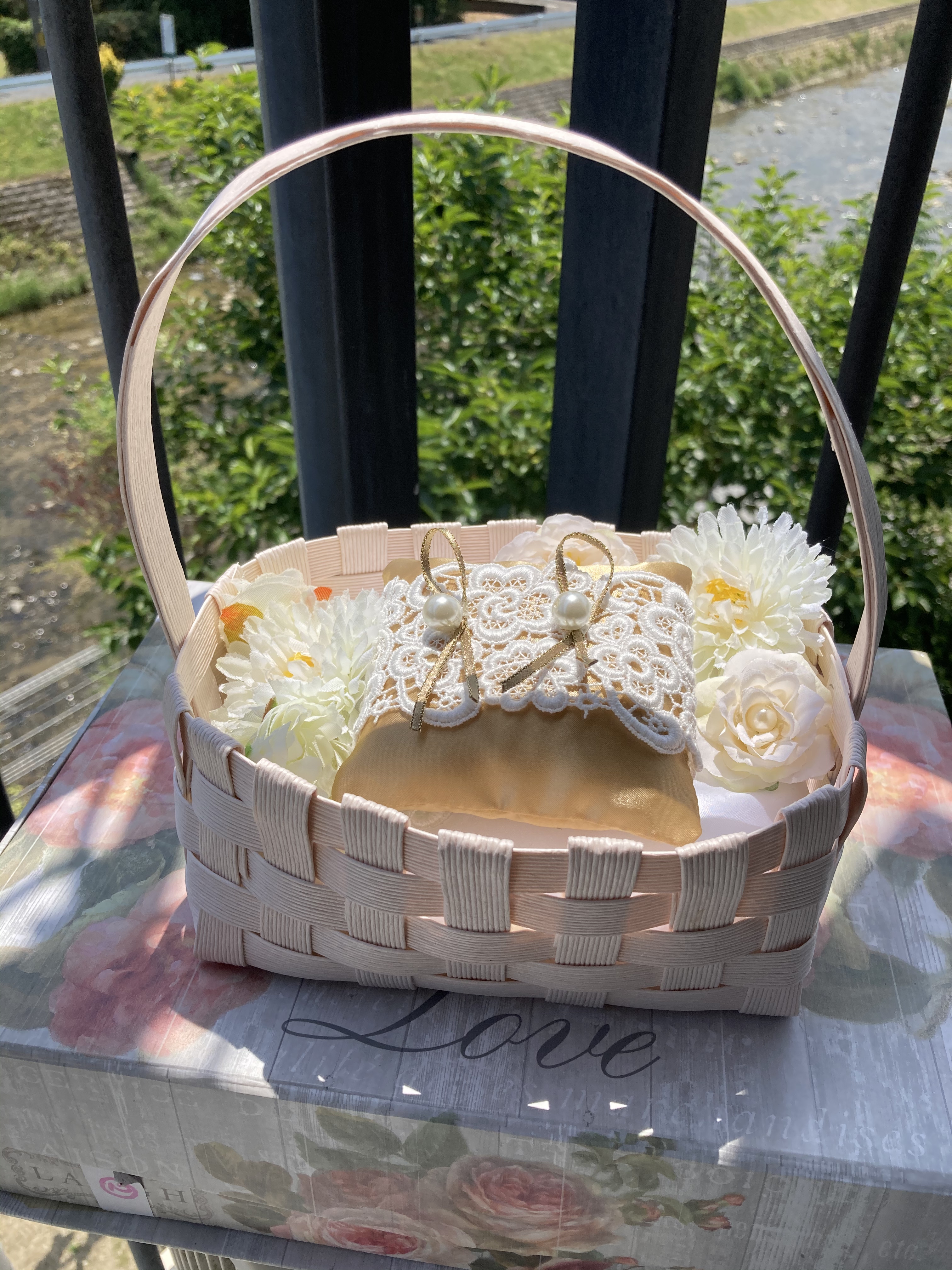 ゴールドのリングピロー かご付き Iichi ハンドメイド クラフト作品 手仕事品の通販