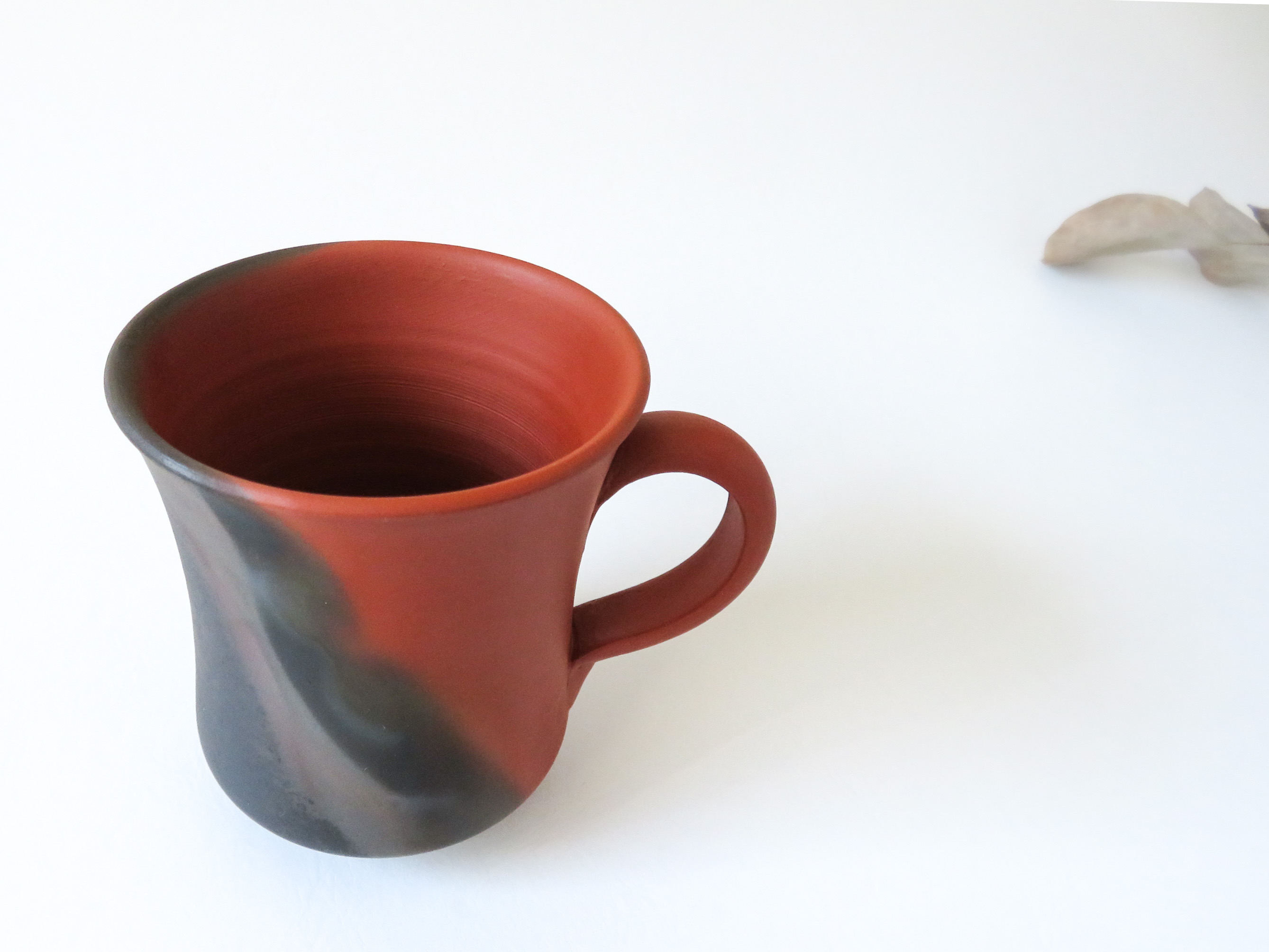 無名異焼のマグカップ 窯変 Iichi ハンドメイド クラフト作品 手仕事品の通販