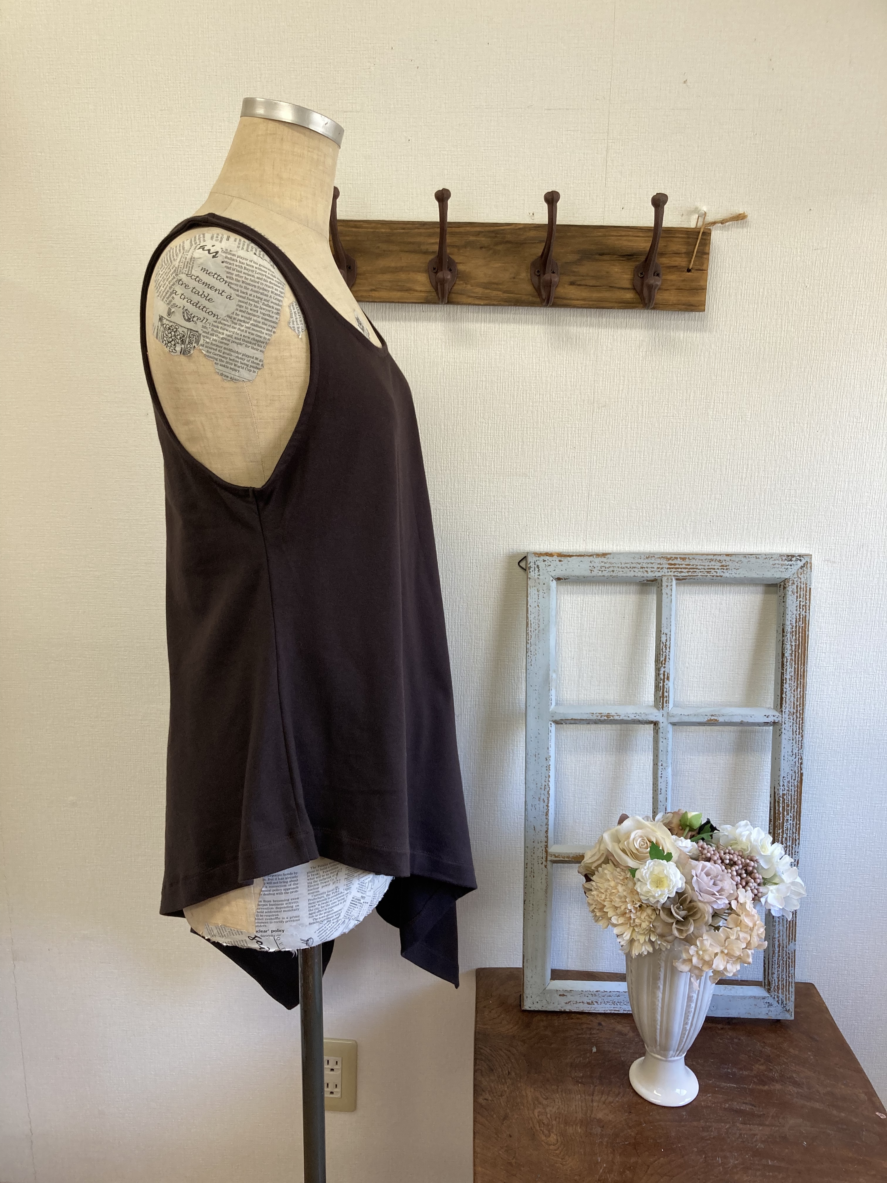 セール価格 大人タンクトップ 斜めすそのタンクトップチュニック 焦茶 サイズフリーm L Iichi ハンドメイド クラフト作品 手仕事品の通販 セール価格 大人タンクトップ 斜めすそのタンクトップチュニック 焦茶 サイズフリーm L Iichi ハンドメイド クラフト作品 手仕事品の通販