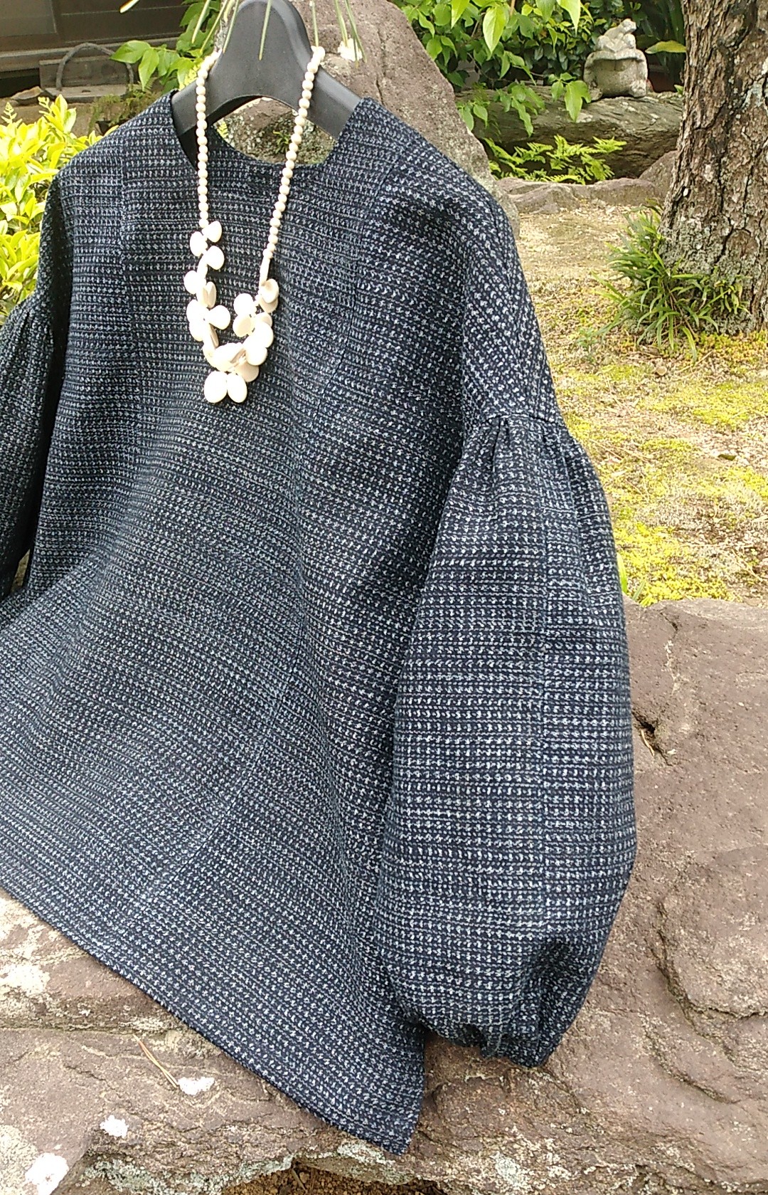 着物リメイク 絣のふんわり袖のブラウス Iichi ハンドメイド クラフト作品 手仕事品の通販