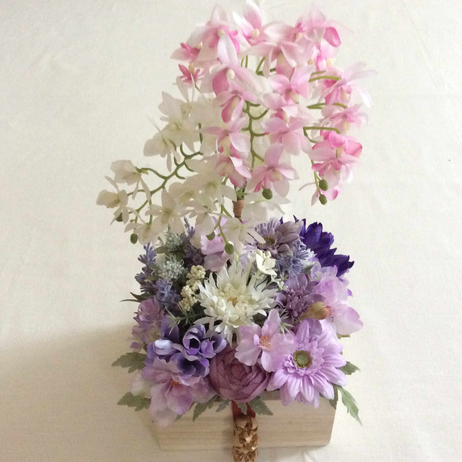 お盆セール 仏花 真珠の涙 慶 仏花 造花 お供え お正月飾り お盆 お彼岸 敬老の日 Iichi ハンドメイド クラフト作品 手仕事品の通販