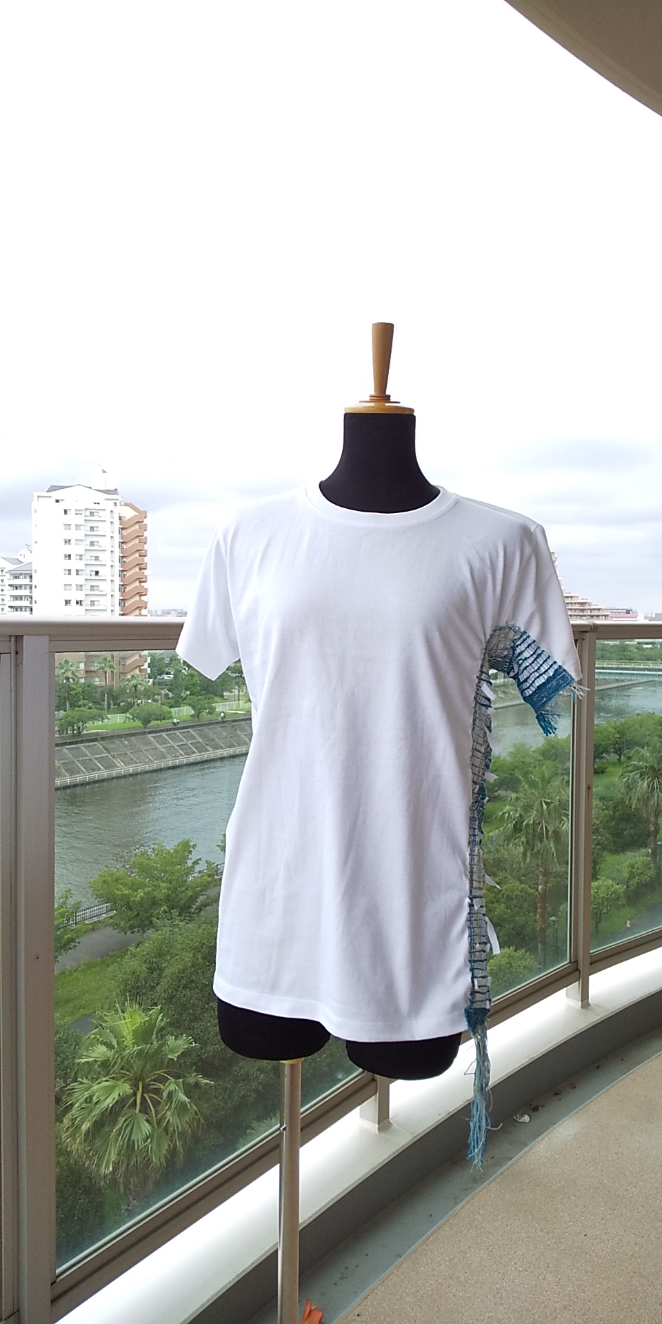 手織りでオシャレなtシャツ 白 Iichi ハンドメイド クラフト作品 手仕事品の通販