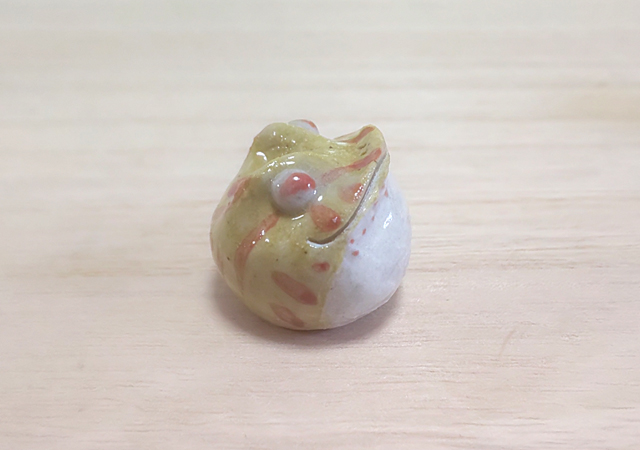 ちびカエル ベルツノカエル アルビノ Iichi ハンドメイド クラフト作品 手仕事品の通販