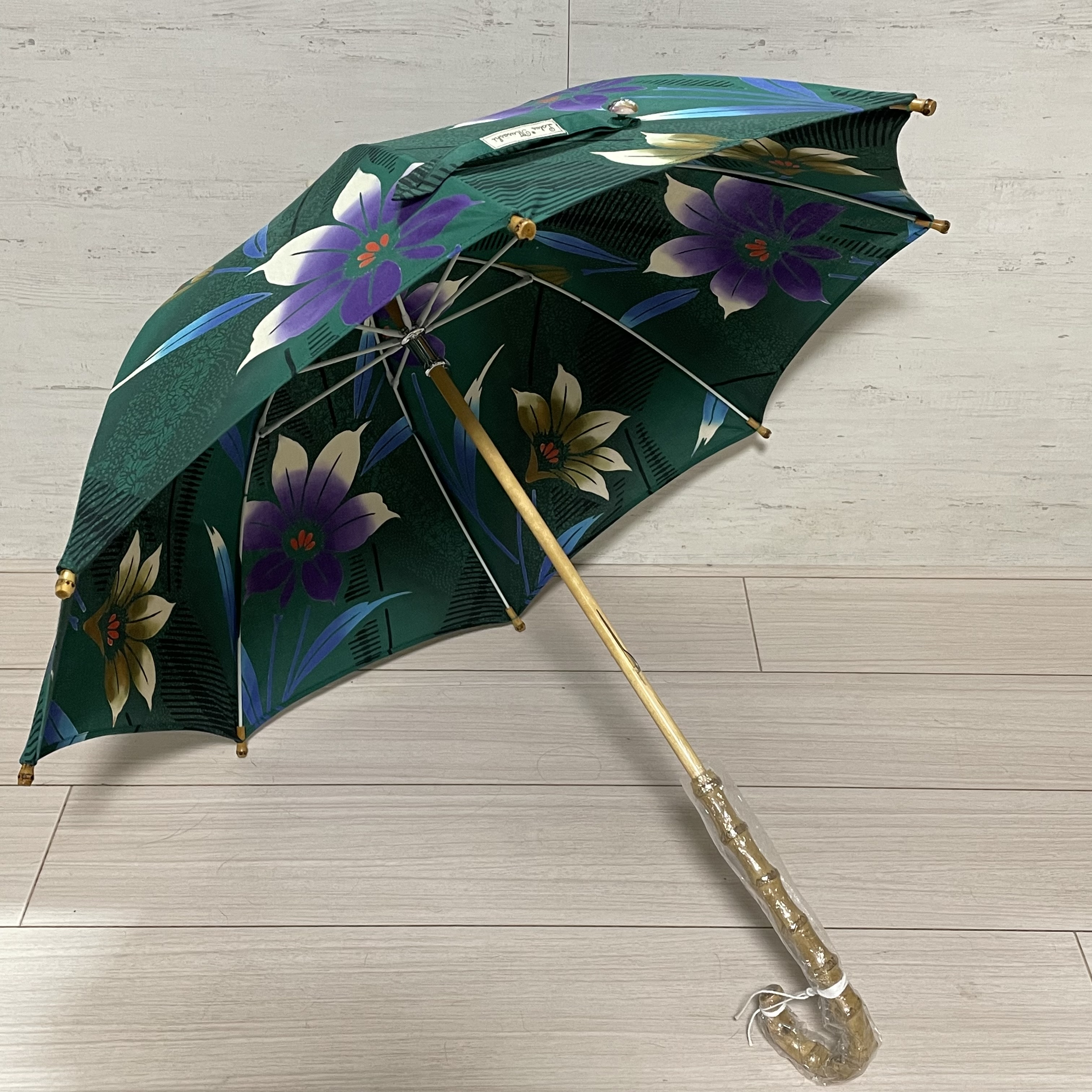 浴衣反物から作った日傘 グリーン花柄 | iichi ハンドメイド・クラフト 
