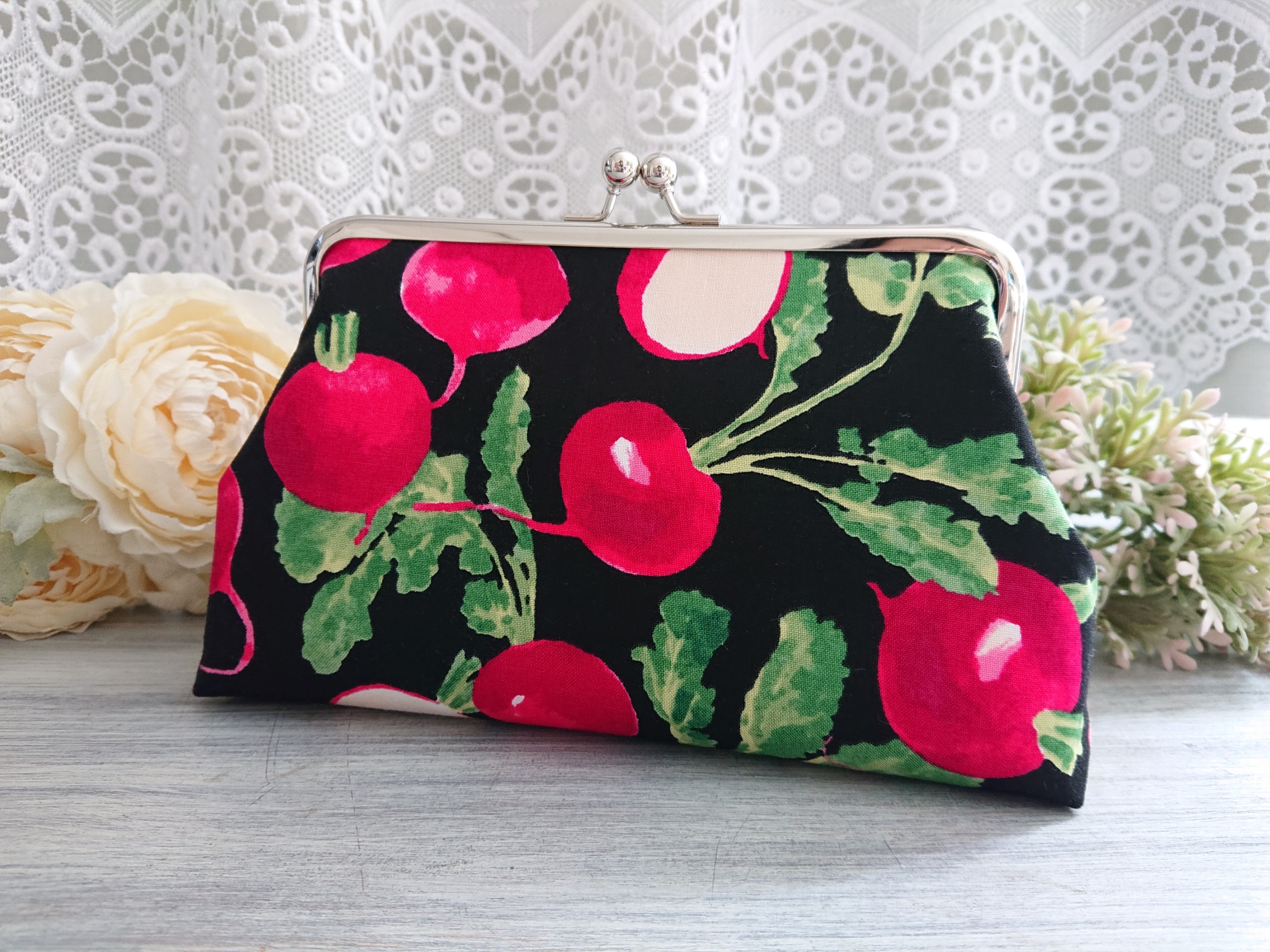 再販 水彩ラディッシュのがま口ポーチ 野菜 ピンクビーツ旅行やプレゼントに Iichi ハンドメイド クラフト作品 手仕事品の通販