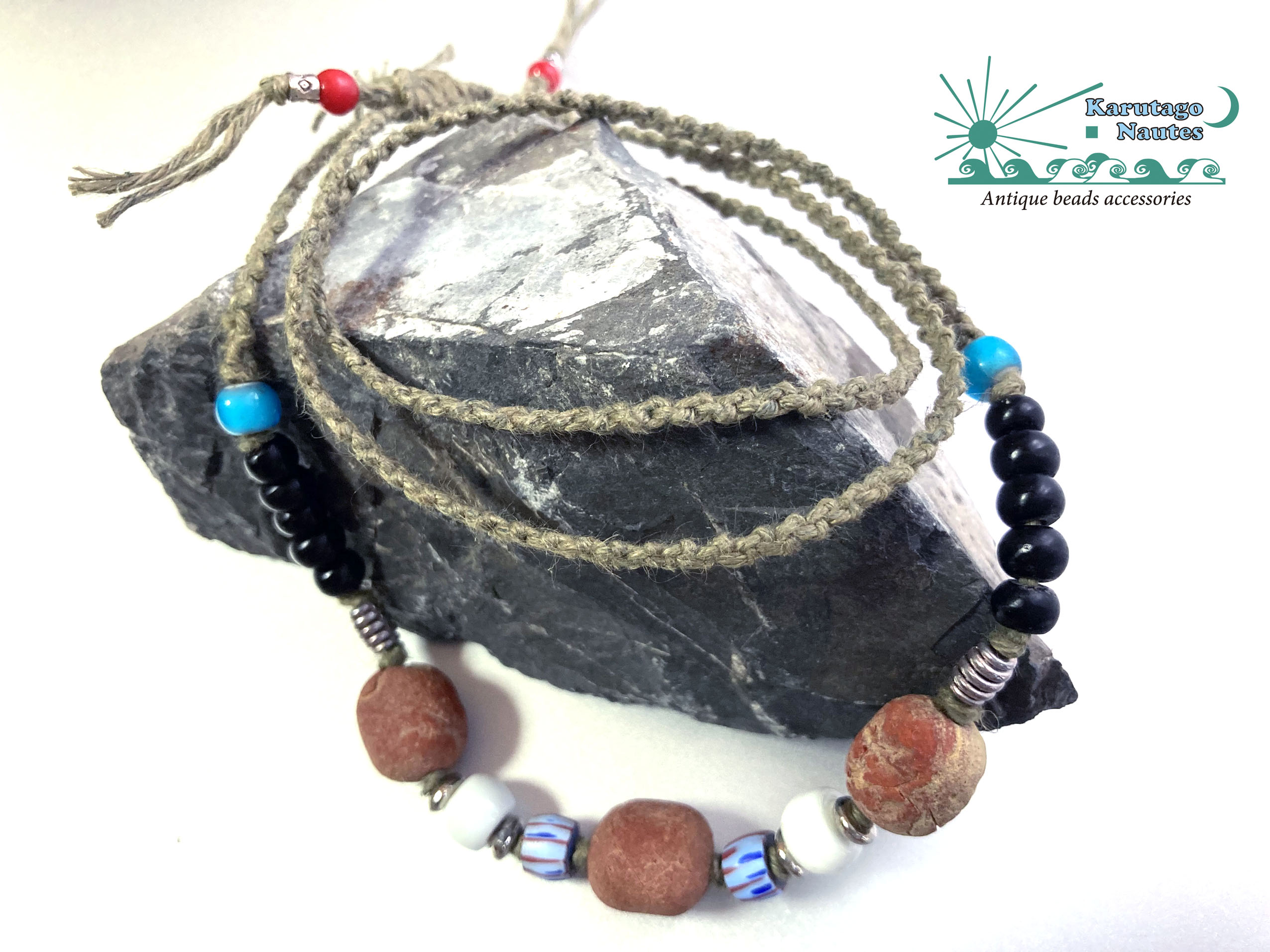 メンズ用 ジャワ出土赤茶の風化玉のネックレス Iichi ハンドメイド クラフト作品 手仕事品の通販