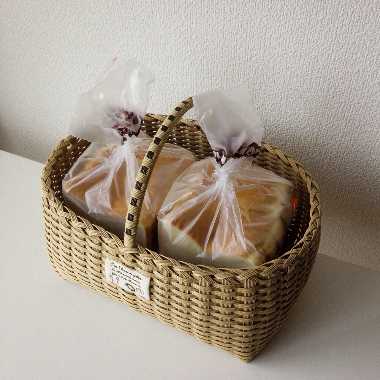白いパンかご 受注製作 Iichi ハンドメイド クラフト作品 手仕事品の通販