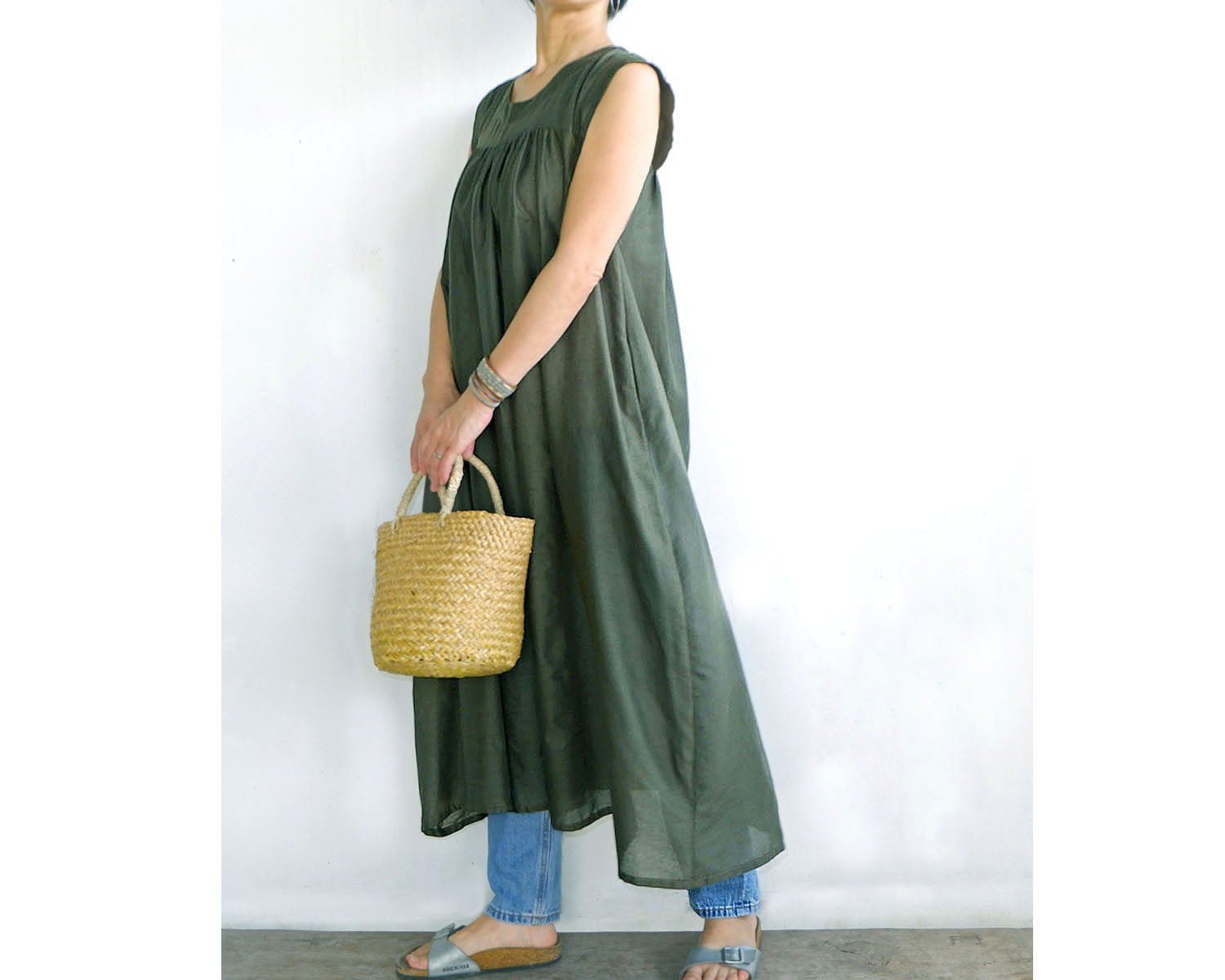 コットンガーゼノースリーブワンピース オリーブ Iichi ハンドメイド クラフト作品 手仕事品の通販