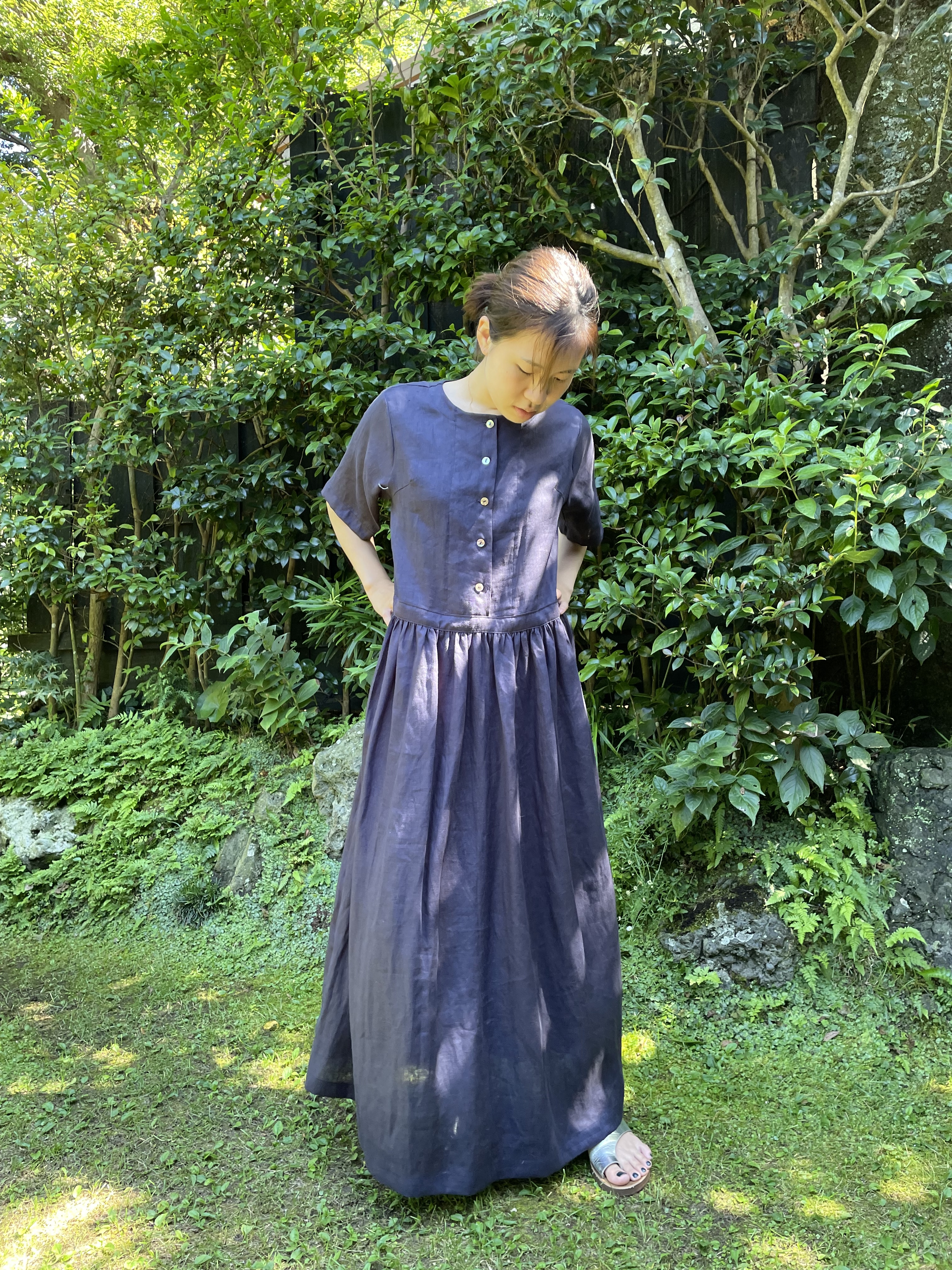 五分袖丈ギャザーワンピース ダークブルー Iichi ハンドメイド クラフト作品 手仕事品の通販