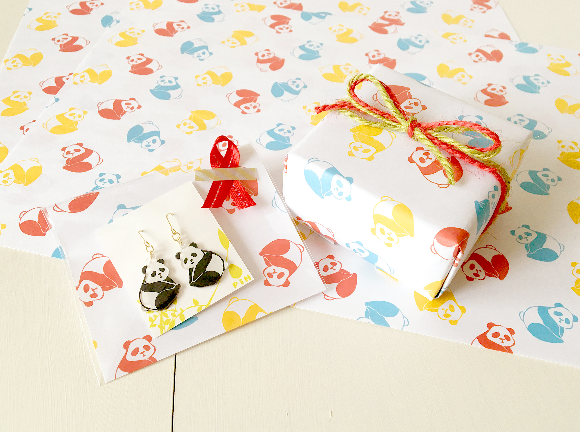 デザインペーパー 10枚入 パンダ カラフル サイズの包装紙 ラッピングやブックカバーに 動物 パンダ かわいい Iichi ハンドメイド クラフト作品 手仕事品の通販