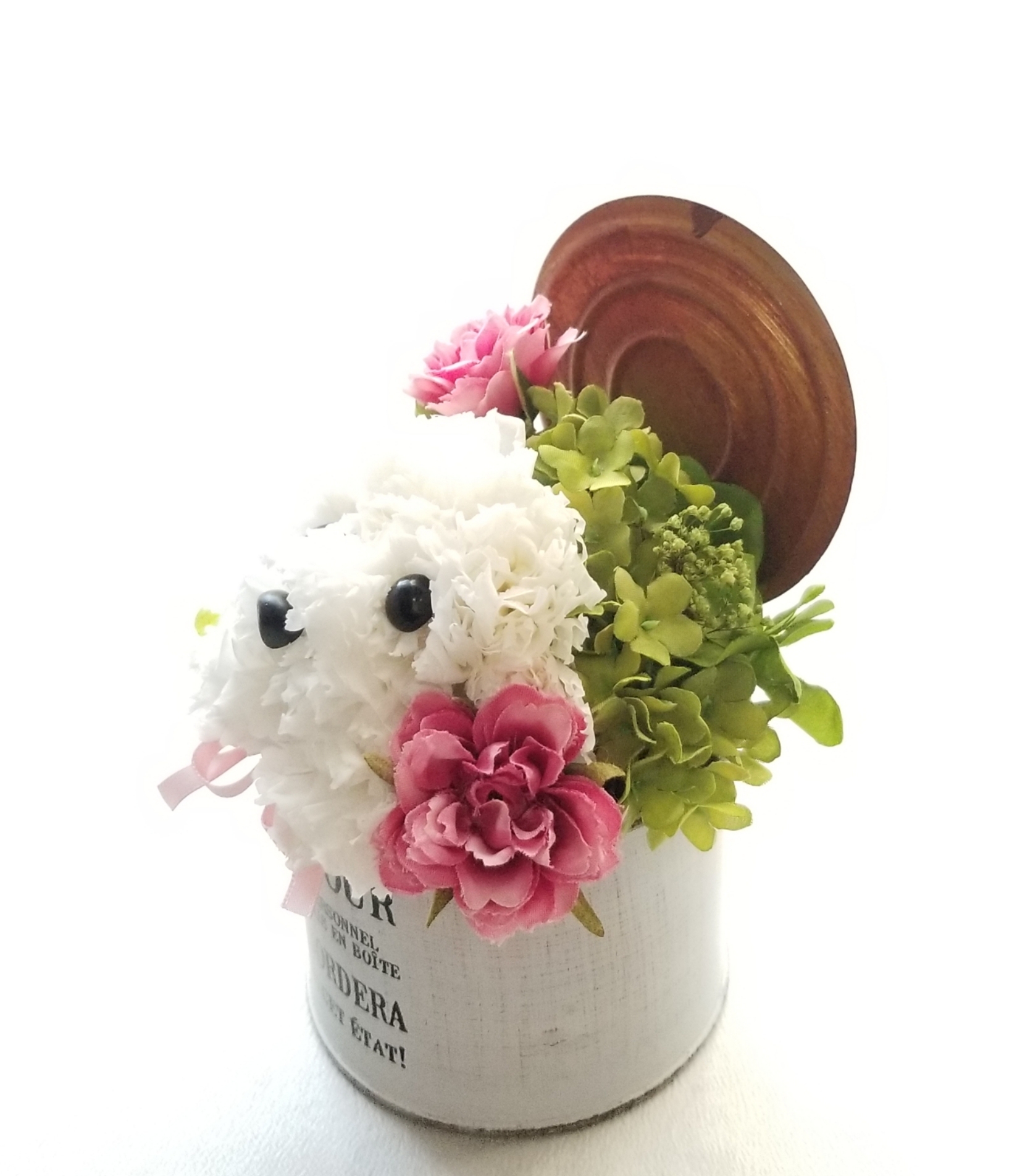 花の犬 白 ミニ プリザーブドフラワー カーネーション 動物 ペット 犬 花 母の日 誕生日 お供え Iichi ハンドメイド クラフト作品 手仕事品の通販