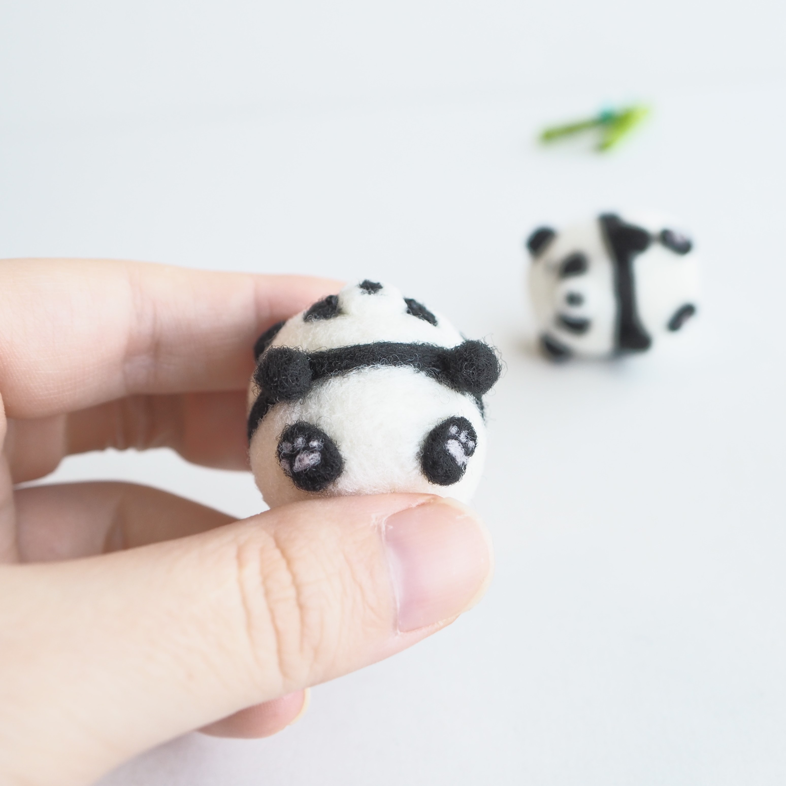 受注製作 まゆパンダの赤ちゃん 薄目orぱっちりおめめ 羊毛フェルト Iichi ハンドメイド クラフト作品 手仕事品の通販