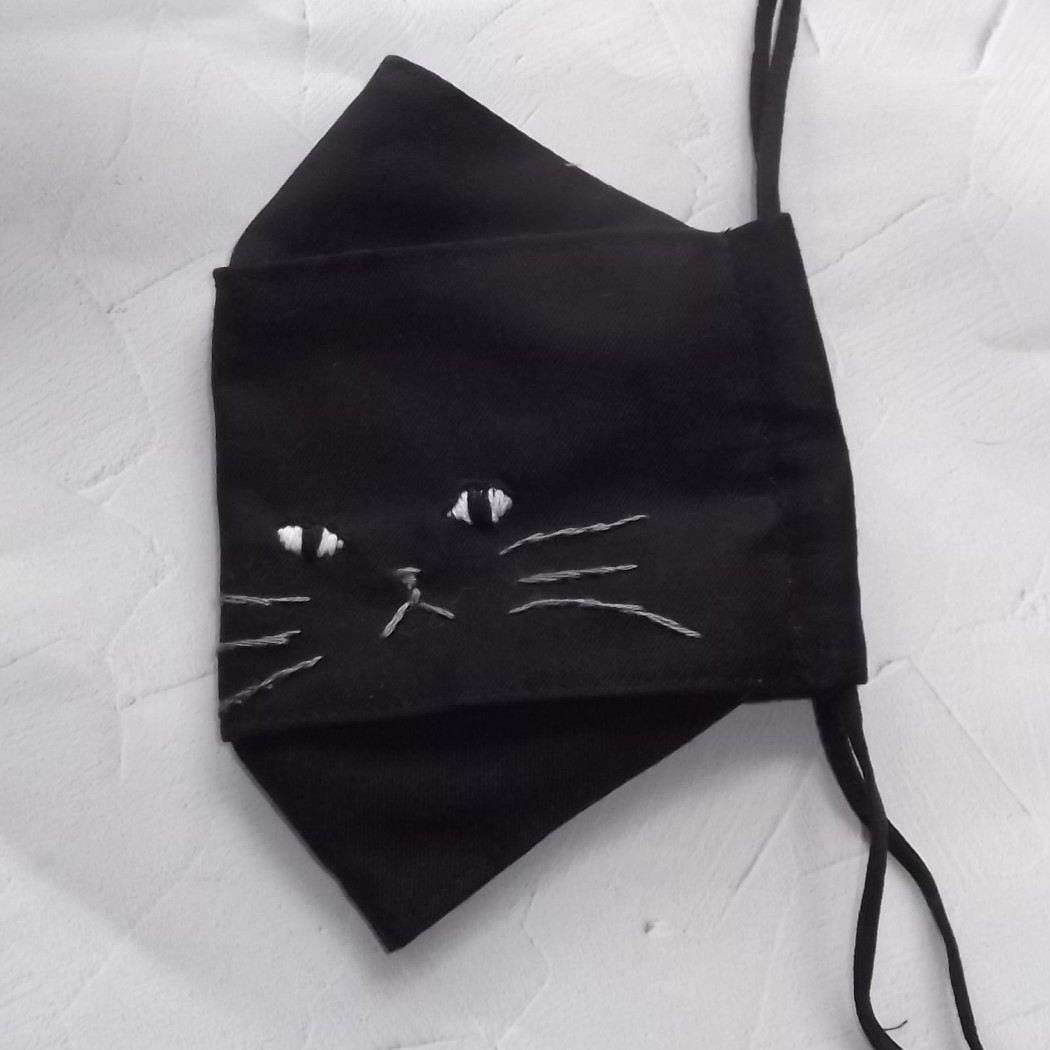 クールな黒猫の舟型マスク  iichi ハンドメイド・クラフト作品・手 