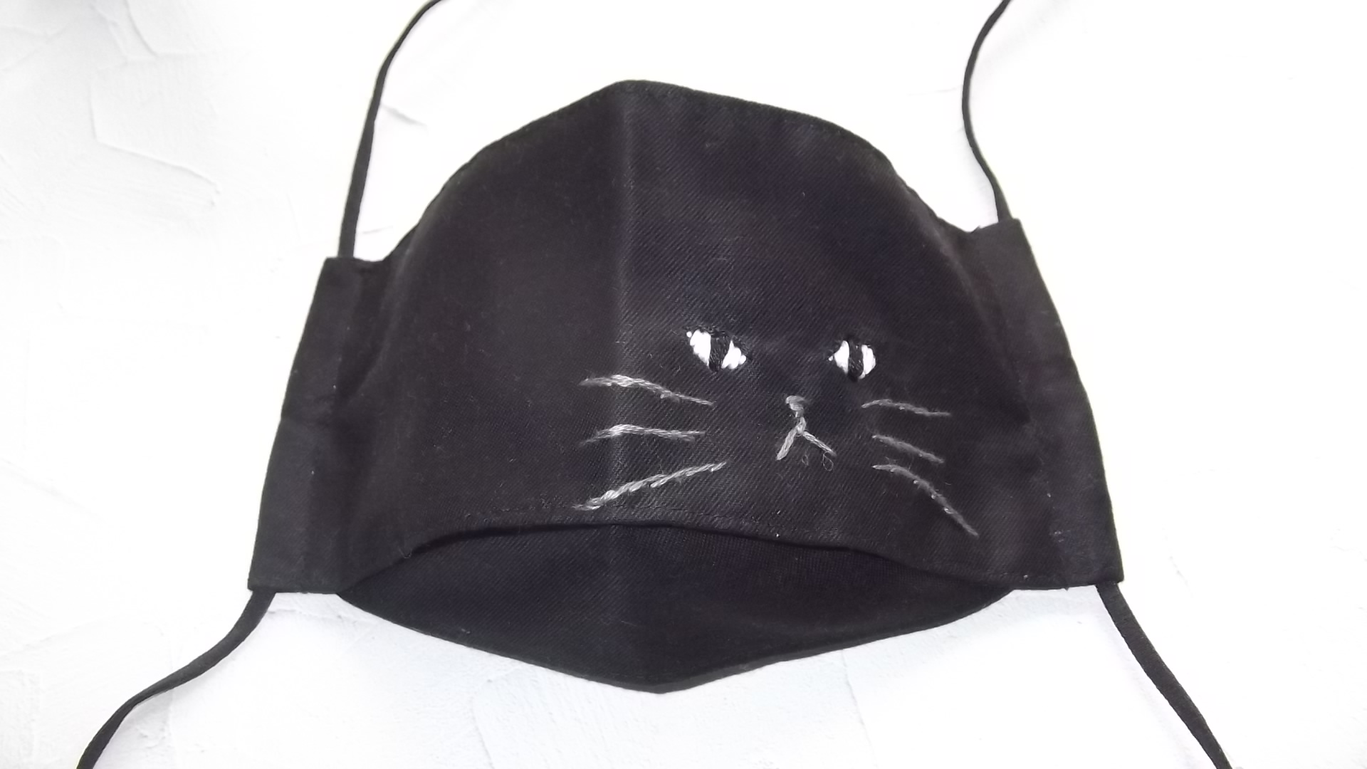 クールな黒猫の舟型マスク  iichi ハンドメイド・クラフト作品・手 