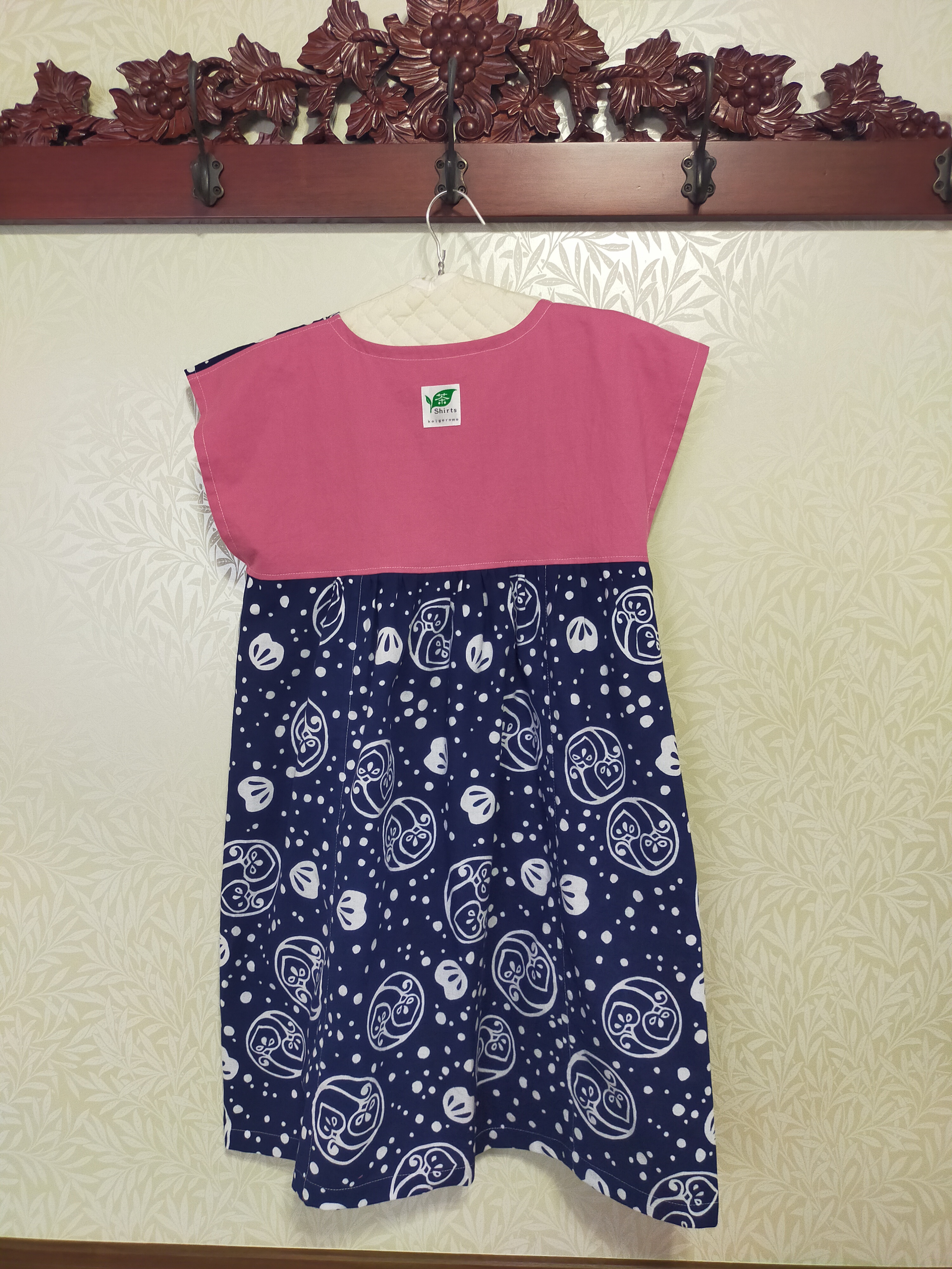 受注生産 こひごろも 手ぬぐいワンピース 150サイズ 茶の実 紺 ダークピンク Iichi ハンドメイド クラフト作品 手仕事品の通販