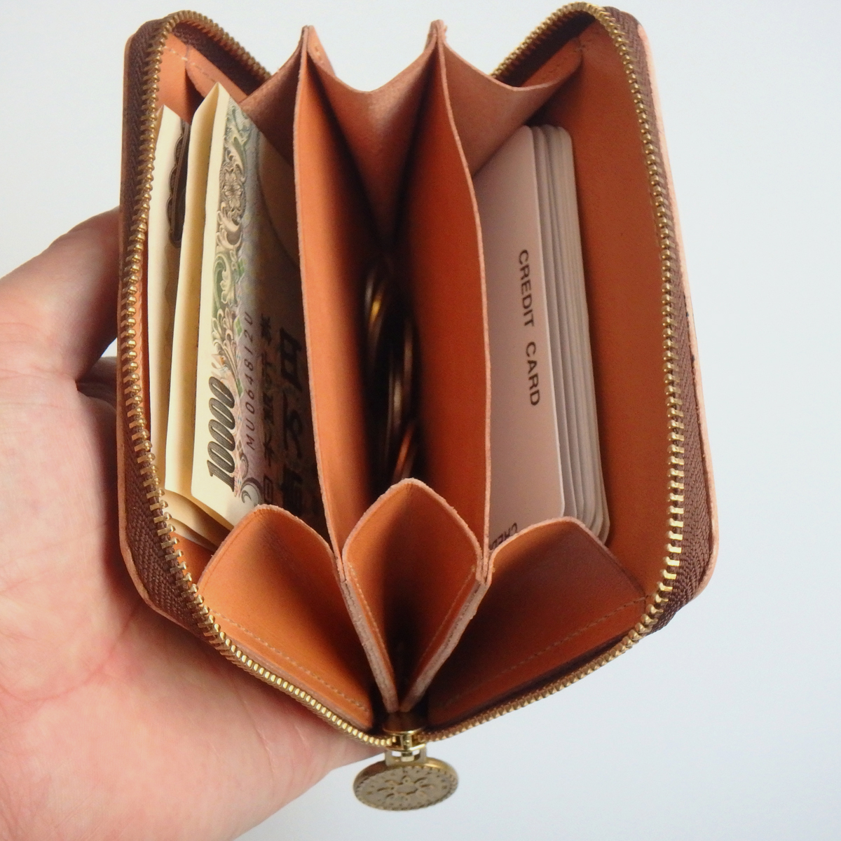 ラウンドファスナー コンパクト 財布 ビスケット ベージュ 牛革 レディース メンズ Iichi ハンドメイド クラフト作品 手仕事品の通販 ラウンドファスナー コンパクト 財布 ビスケット ベージュ 牛革 レディース メンズ Iichi ハンドメイド クラフト作品 手仕事品の通販