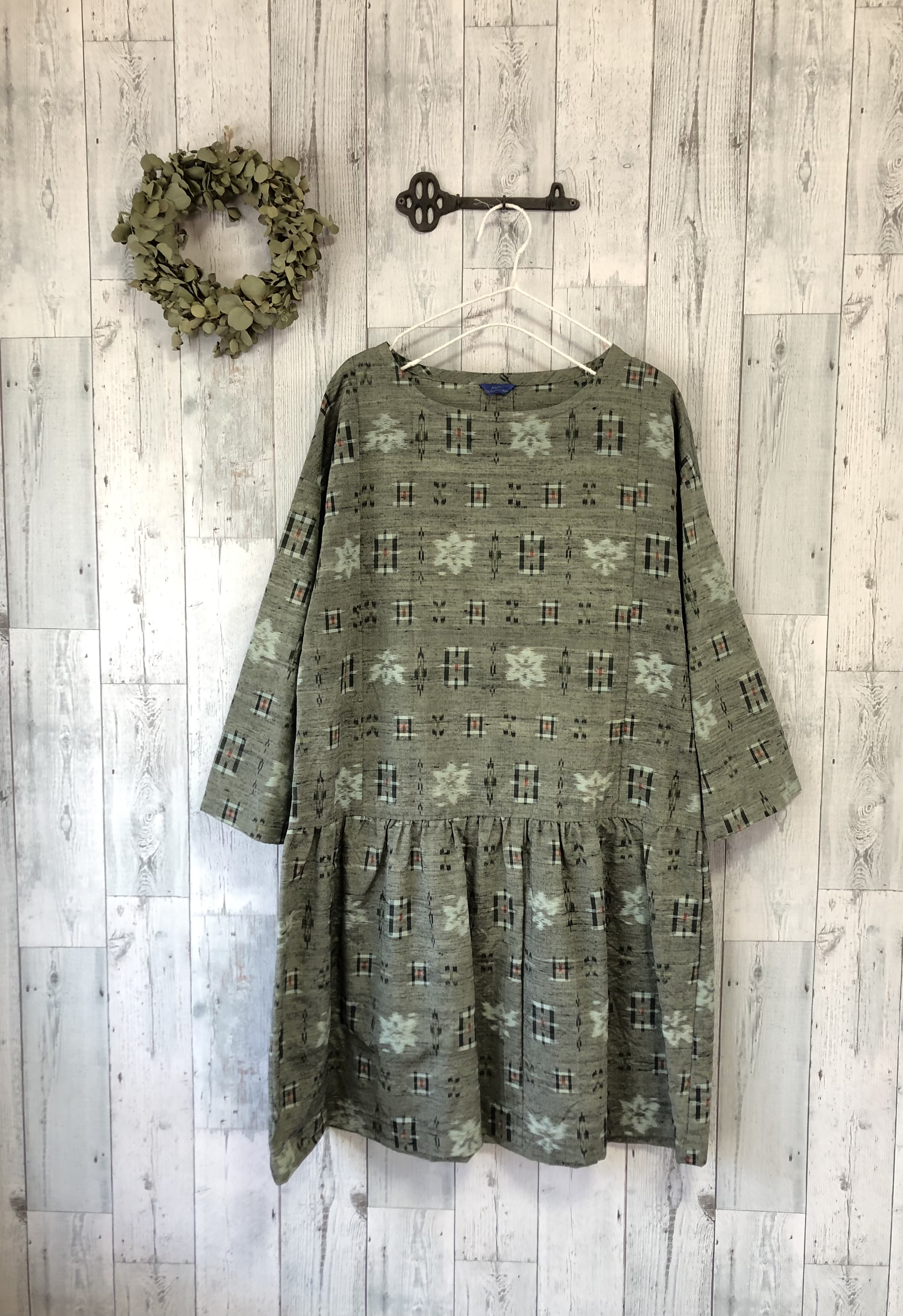 残りわずか 在庫限り超価格 着物リメイク ちりめんと紬 フレンチ袖ワンピース L 奇跡の再販