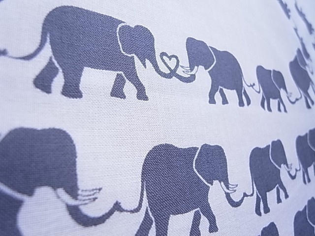 アジアゾウが１匹だけいる 象 の手ぬぐい Iichi ハンドメイド クラフト作品 手仕事品の通販