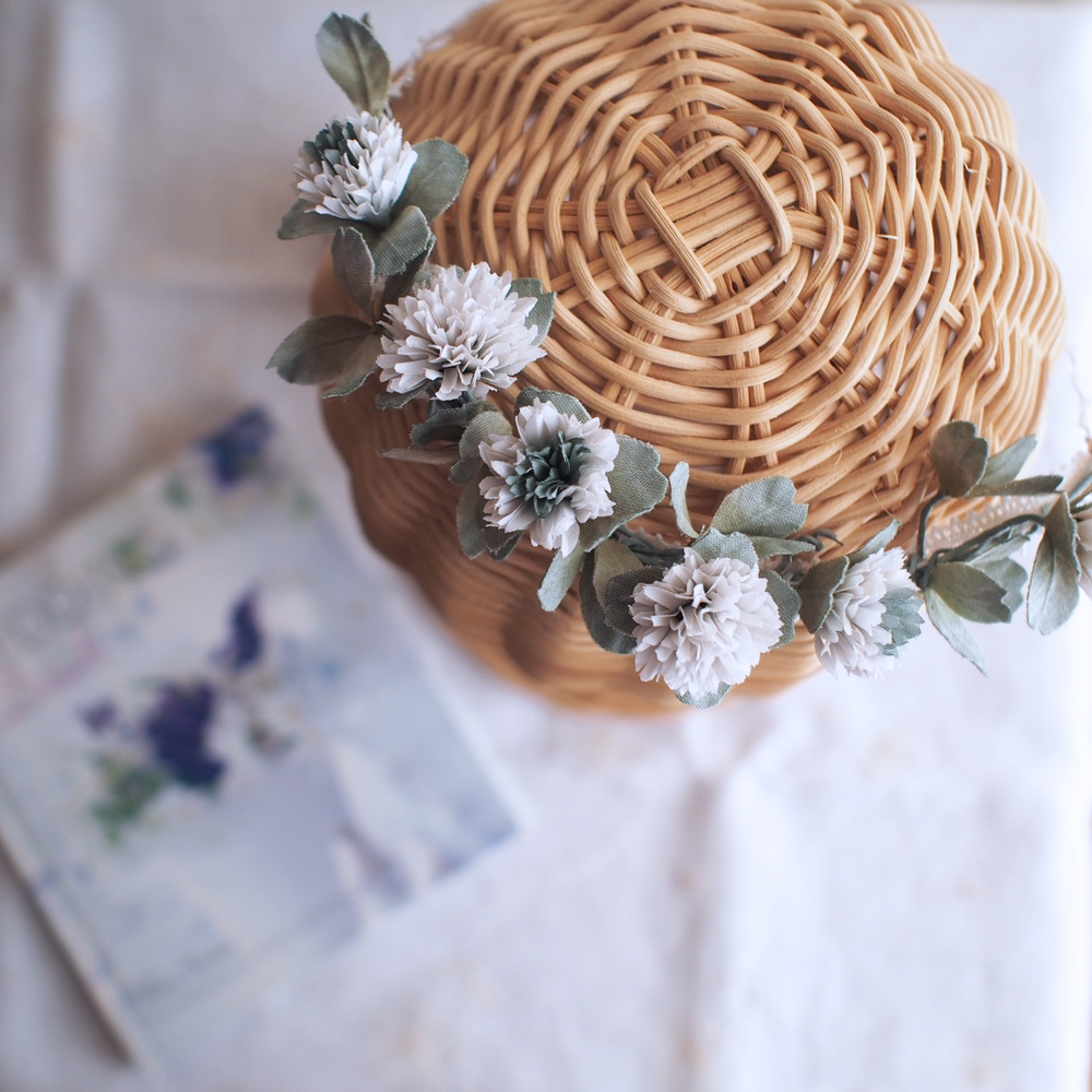 布染花 シロツメクサ ネックレス 花冠 Iichi ハンドメイド クラフト作品 手仕事品の通販