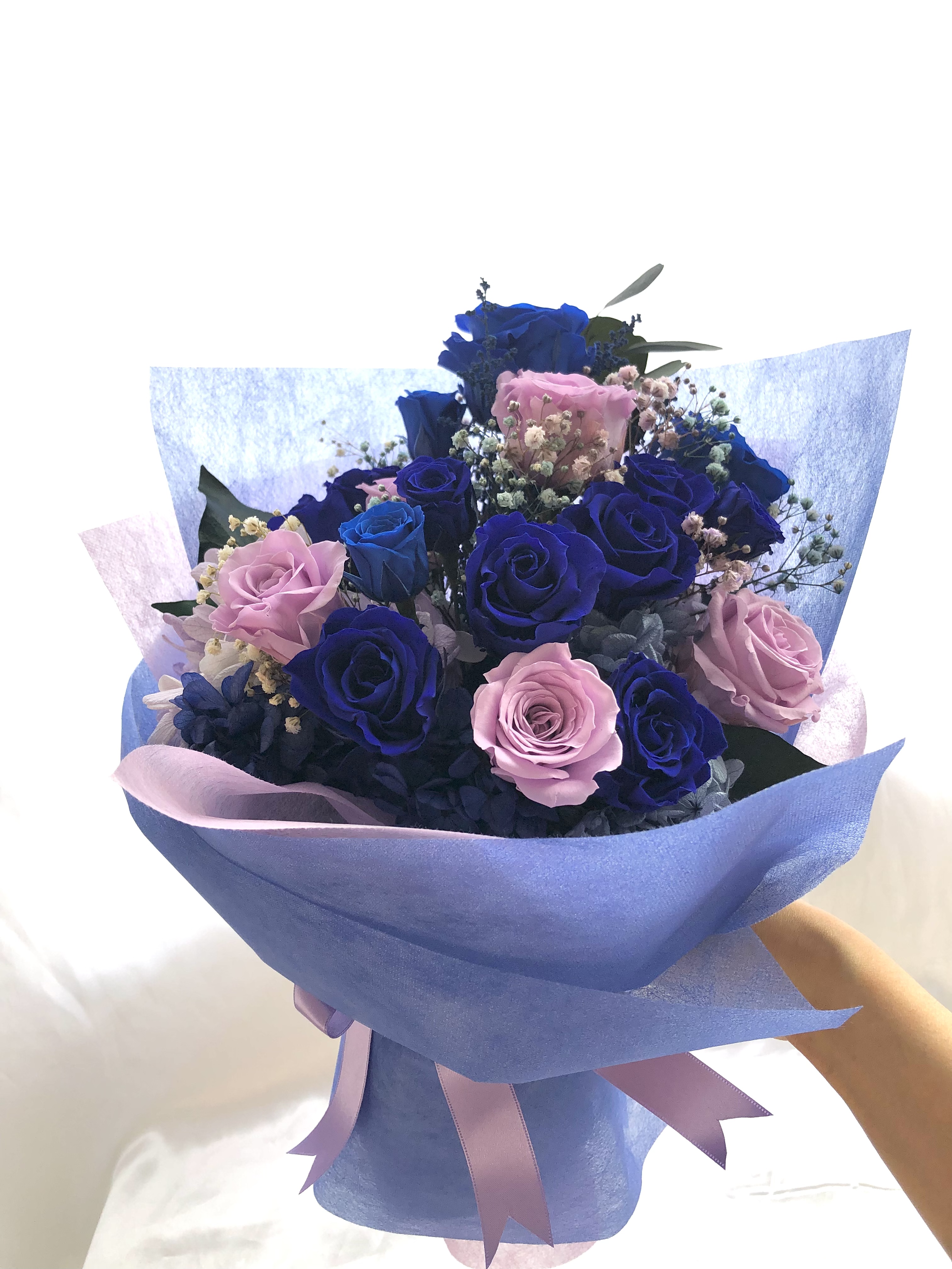 プリザーブドフラワー 青い薔薇とライラックローズの花束 Iichi ハンドメイド クラフト作品 手仕事品の通販