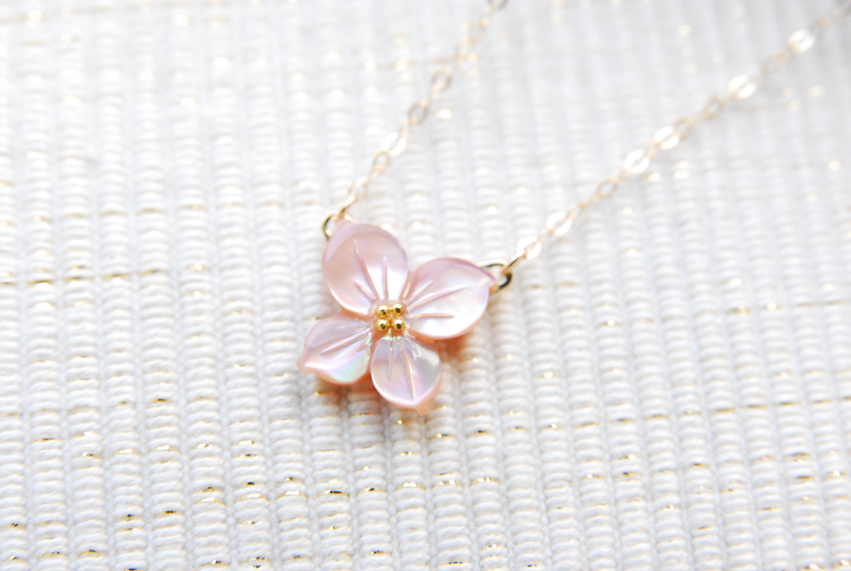 4枚の花弁のお花のネックレス ピンク 14kgf Iichi ハンドメイド クラフト作品 手仕事品の通販 4枚の花弁のお花のネックレス ピンク 14kgf Iichi ハンドメイド クラフト作品 手仕事品の通販