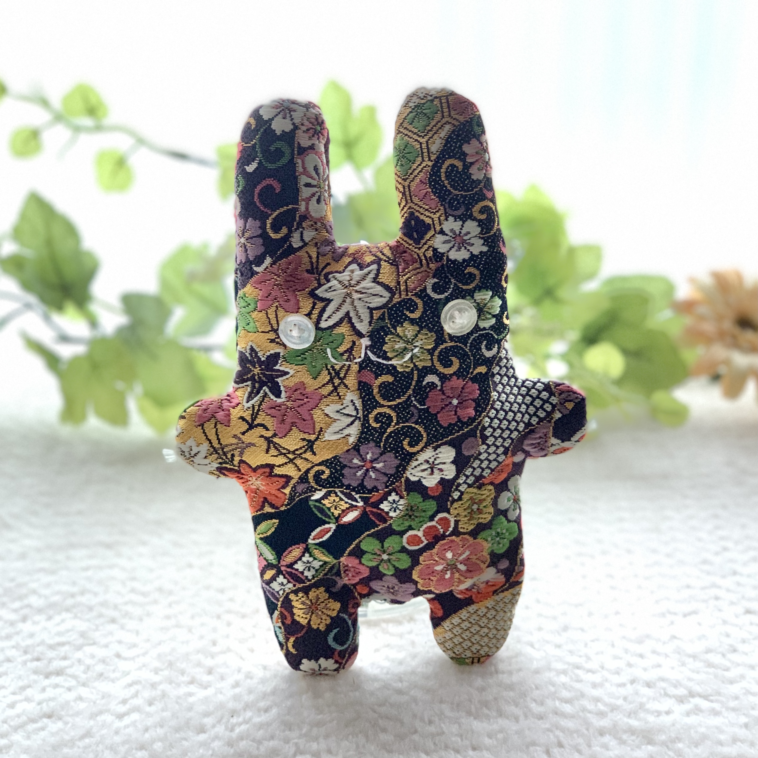 和柄 紫の花柄 うさぎのぬいぐるみ フニータ Iichi ハンドメイド クラフト作品 手仕事品の通販
