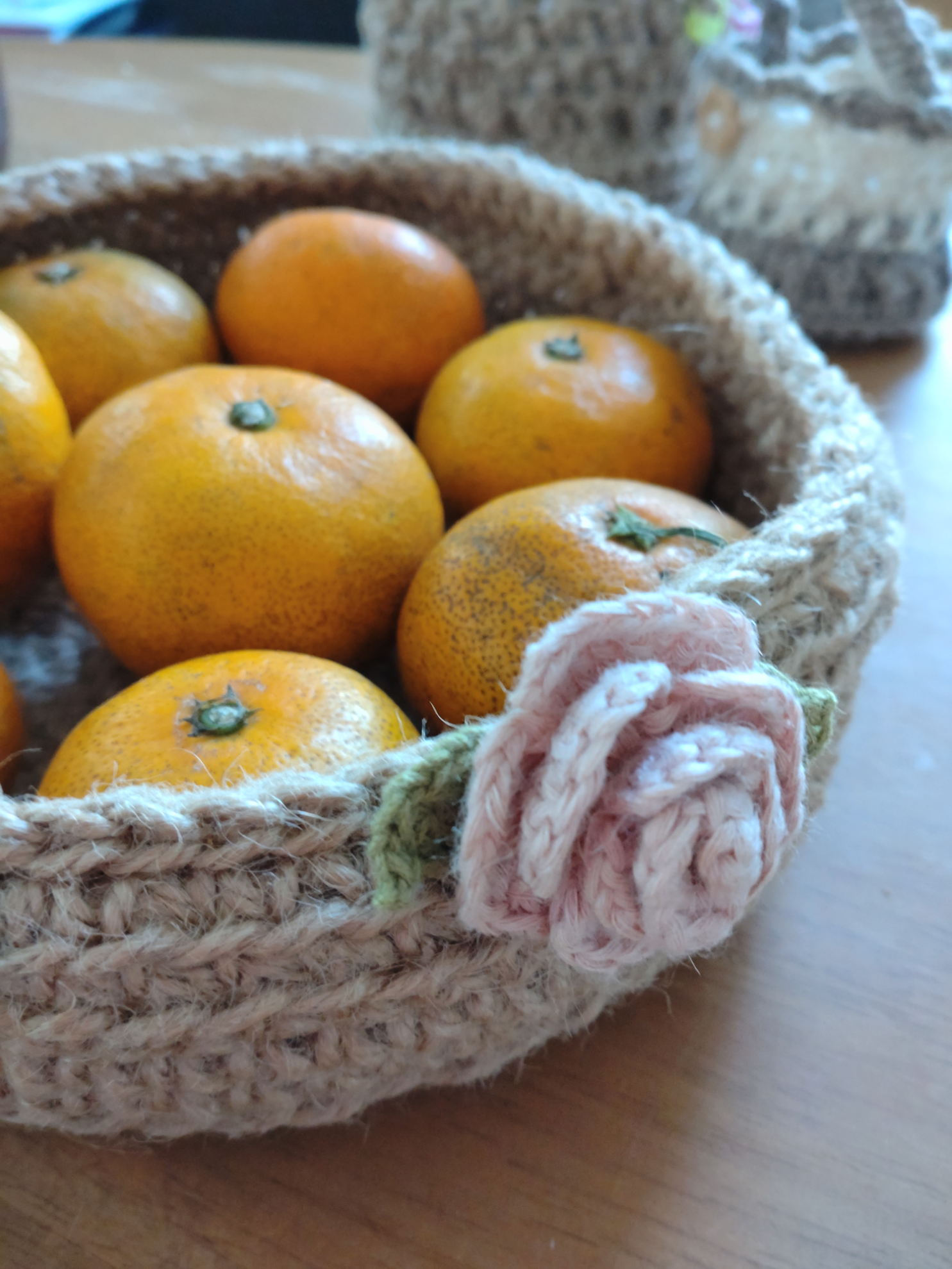 麻糸で編んだシンプル小物入れ みかん 果物かご等に 手編み 洗える かご Iichi ハンドメイド クラフト作品 手仕事品の通販