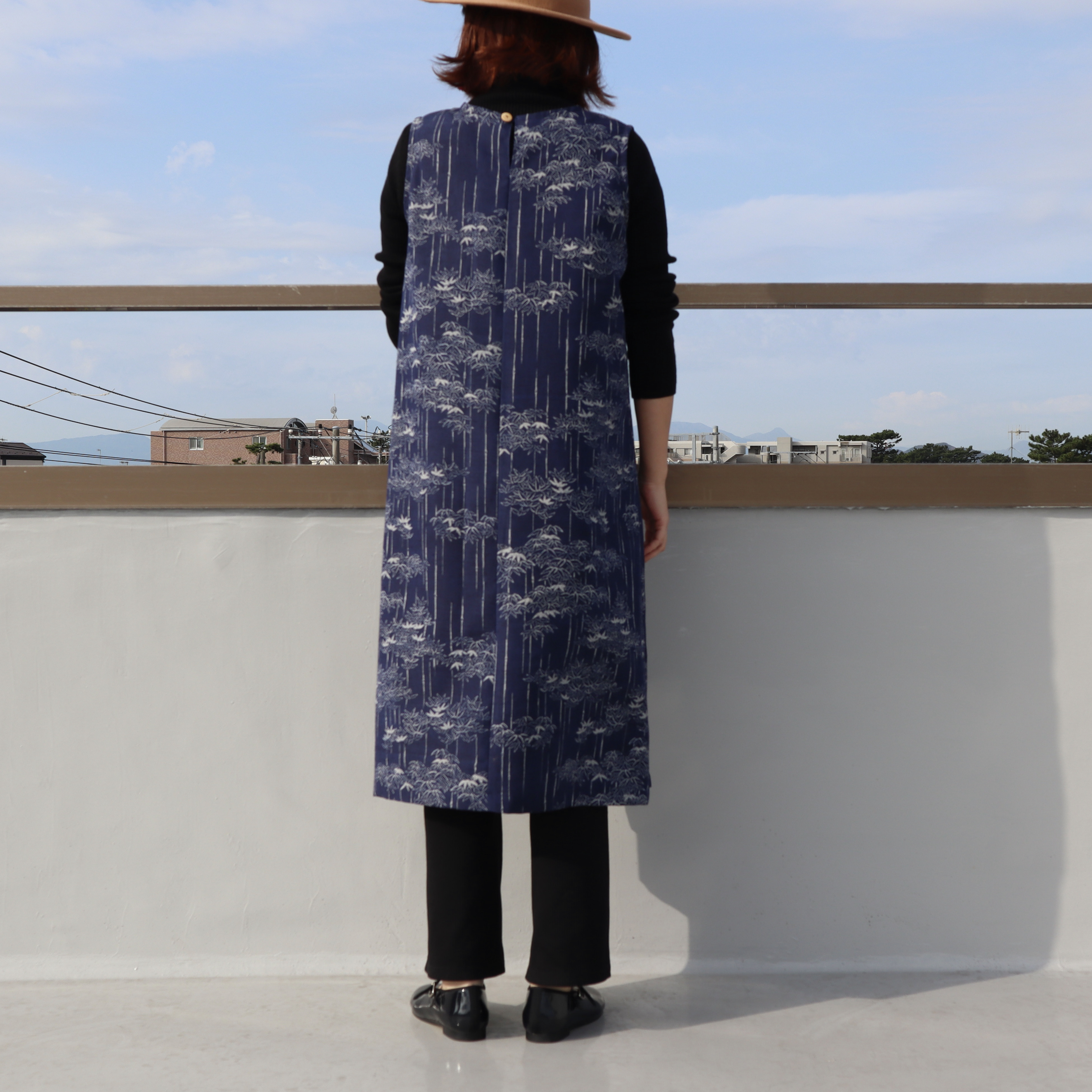 Sale 着物リメイク 袖のaラインワンピース 後ろあき 藍色に笹 M Iichi ハンドメイド クラフト作品 手仕事品の通販