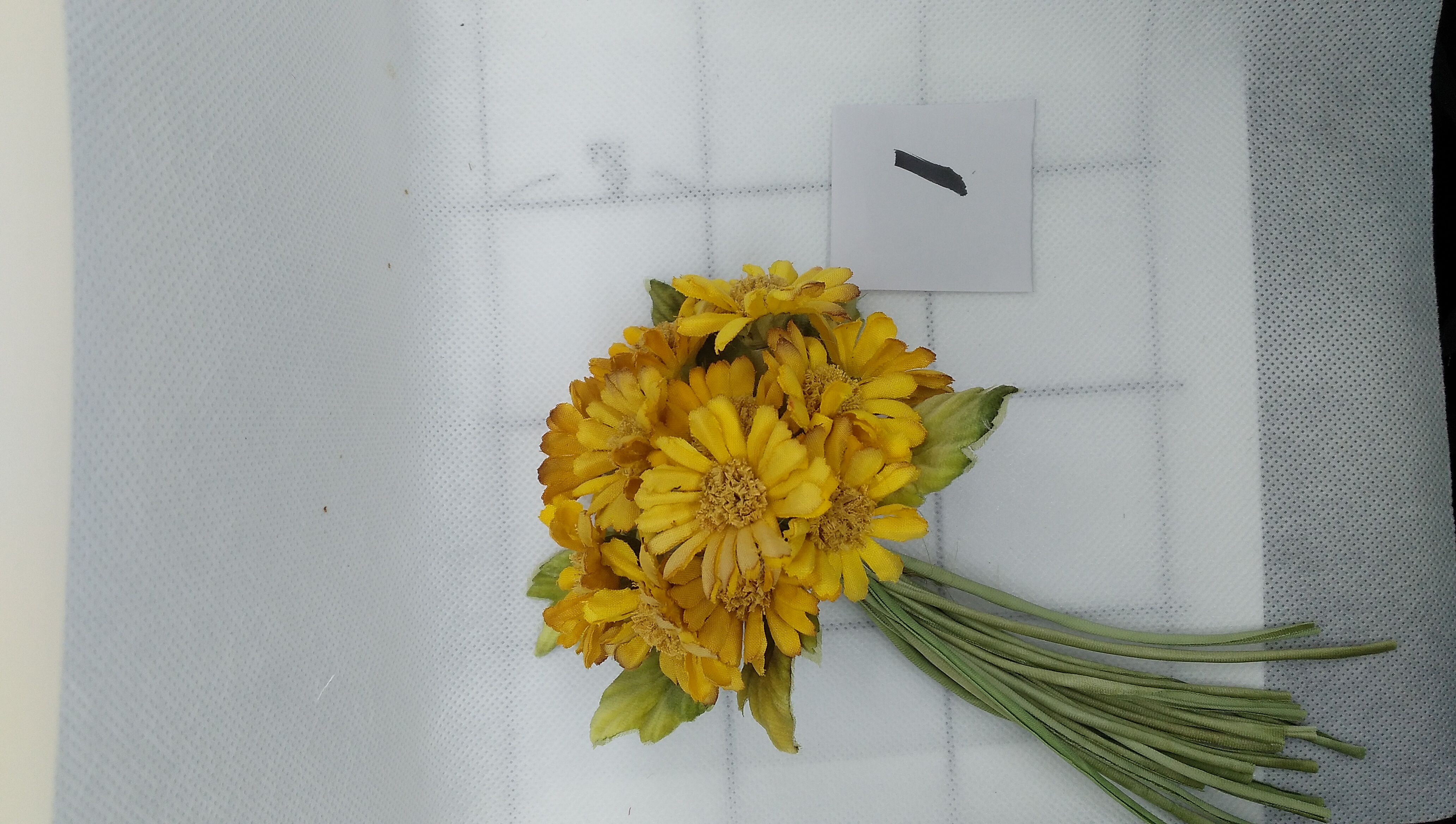 黄色マーガレット だけの花束 Iichi ハンドメイド クラフト作品 手仕事品の通販