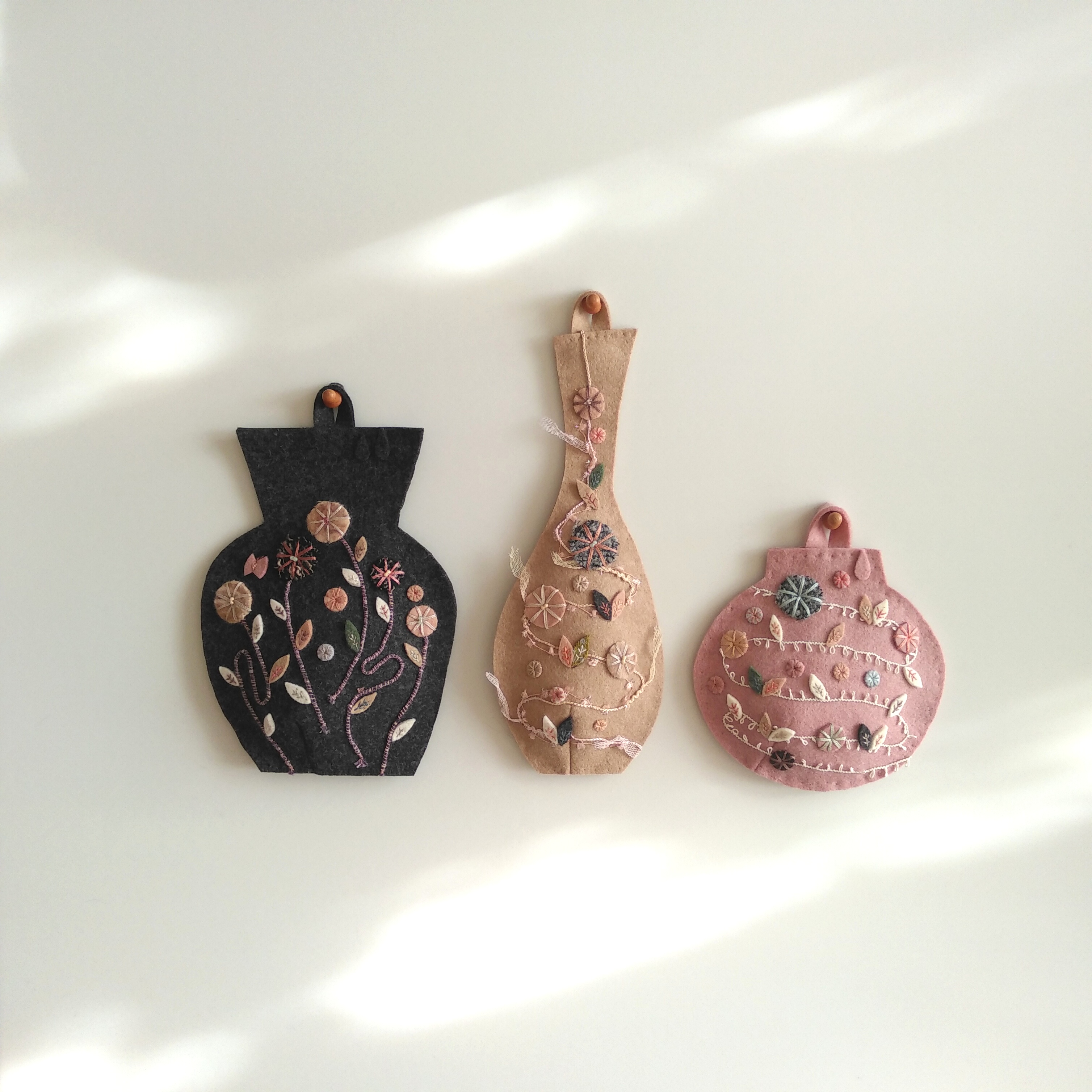 壁飾り 花壺 杢ベージュ Iichi ハンドメイド クラフト作品 手仕事品の通販