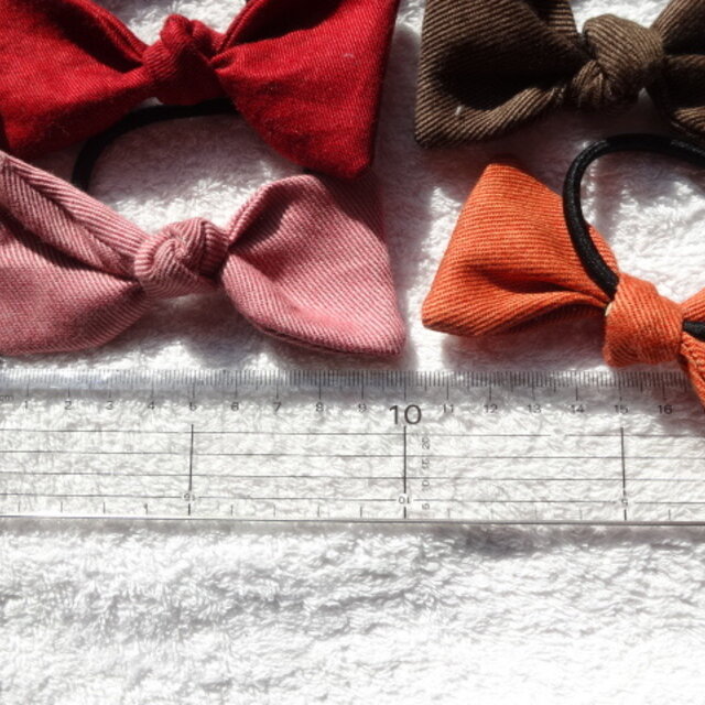 大きめサイズの デニム リボンの髪ゴム Iichi ハンドメイド クラフト作品 手仕事品の通販