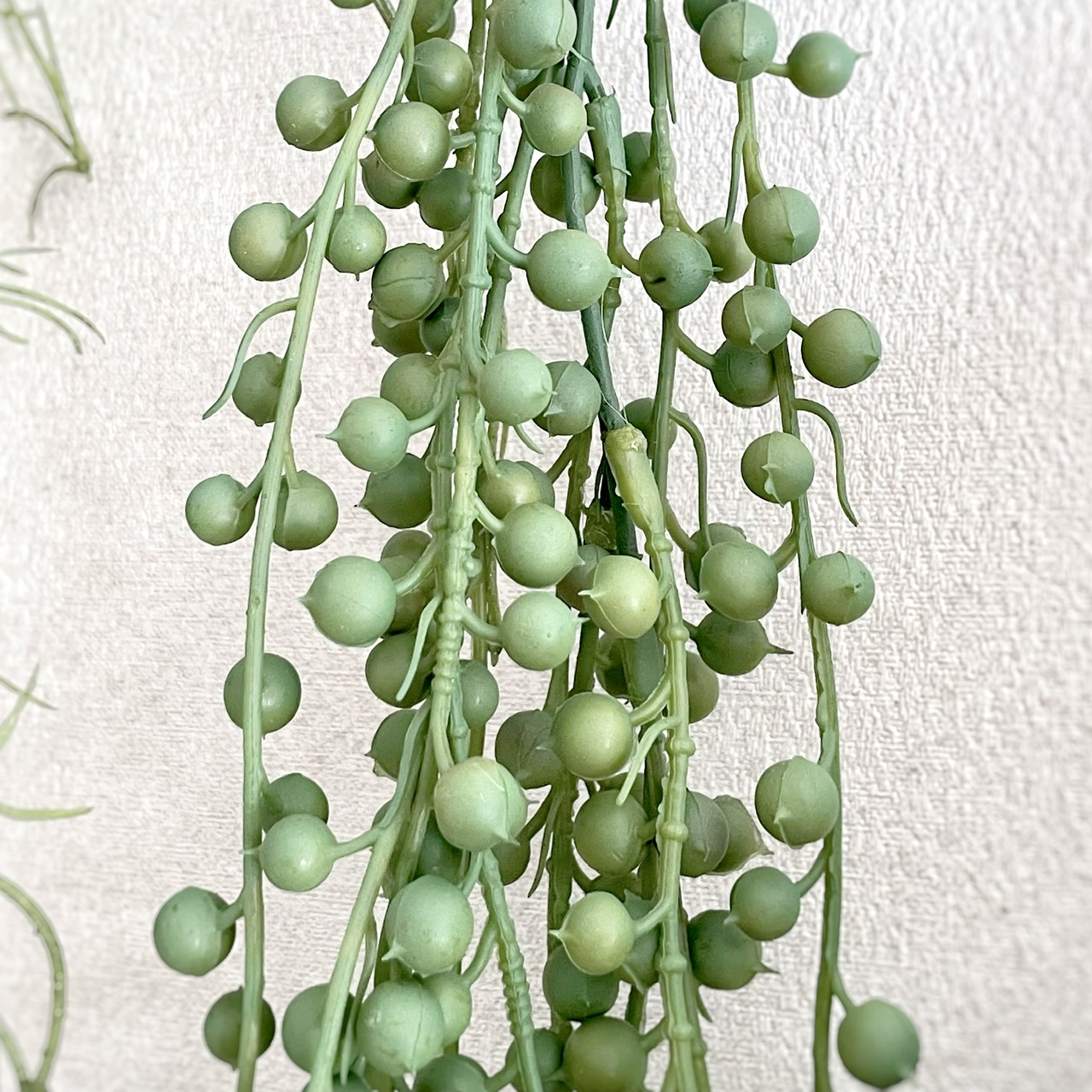 グリーンネックレス フェイクグリーン 多肉植物 写真左 Iichi ハンドメイド クラフト作品 手仕事品の通販