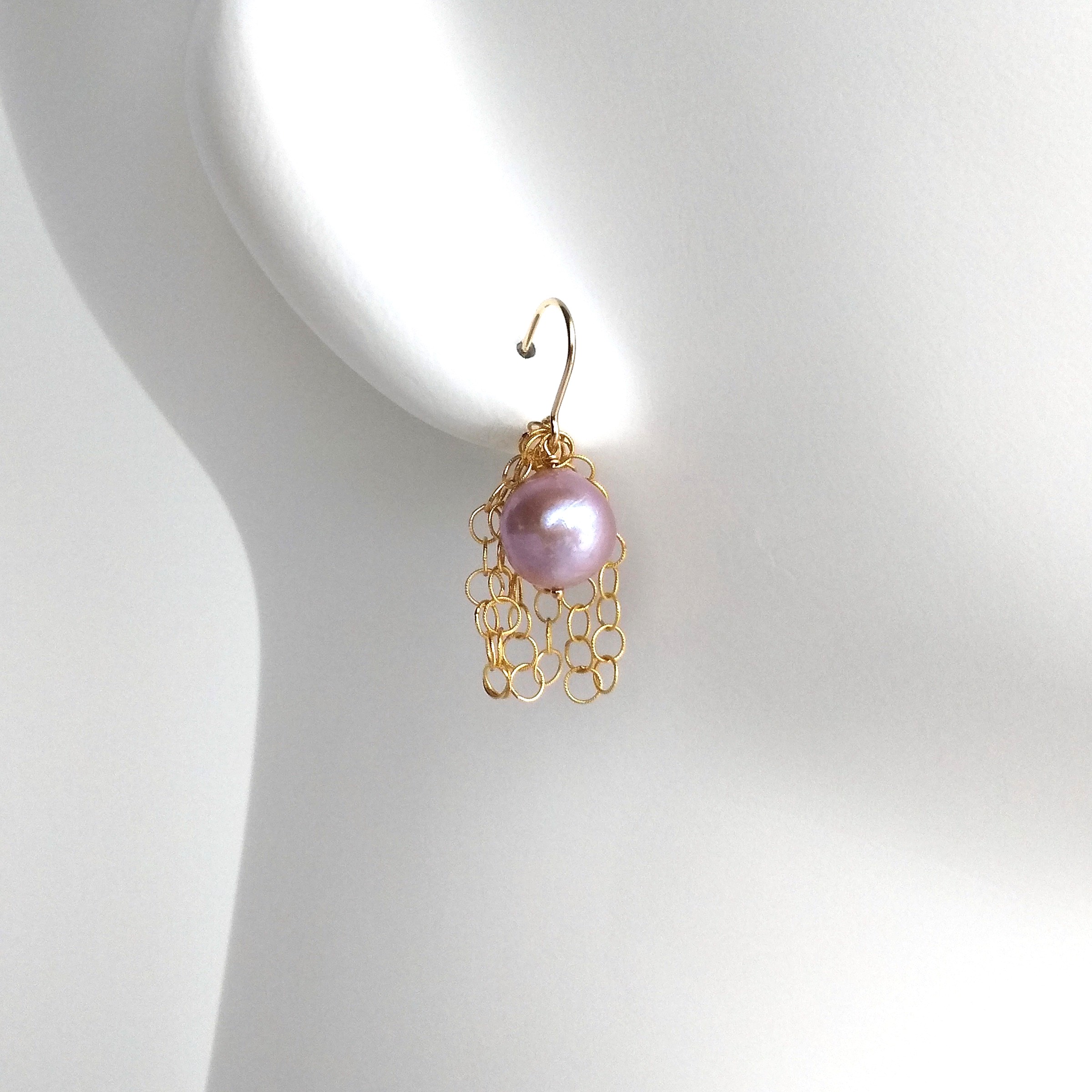 14kgf ピンクパールのふさふさチェーンデザインピアス Iichi ハンドメイド クラフト作品 手仕事品の通販