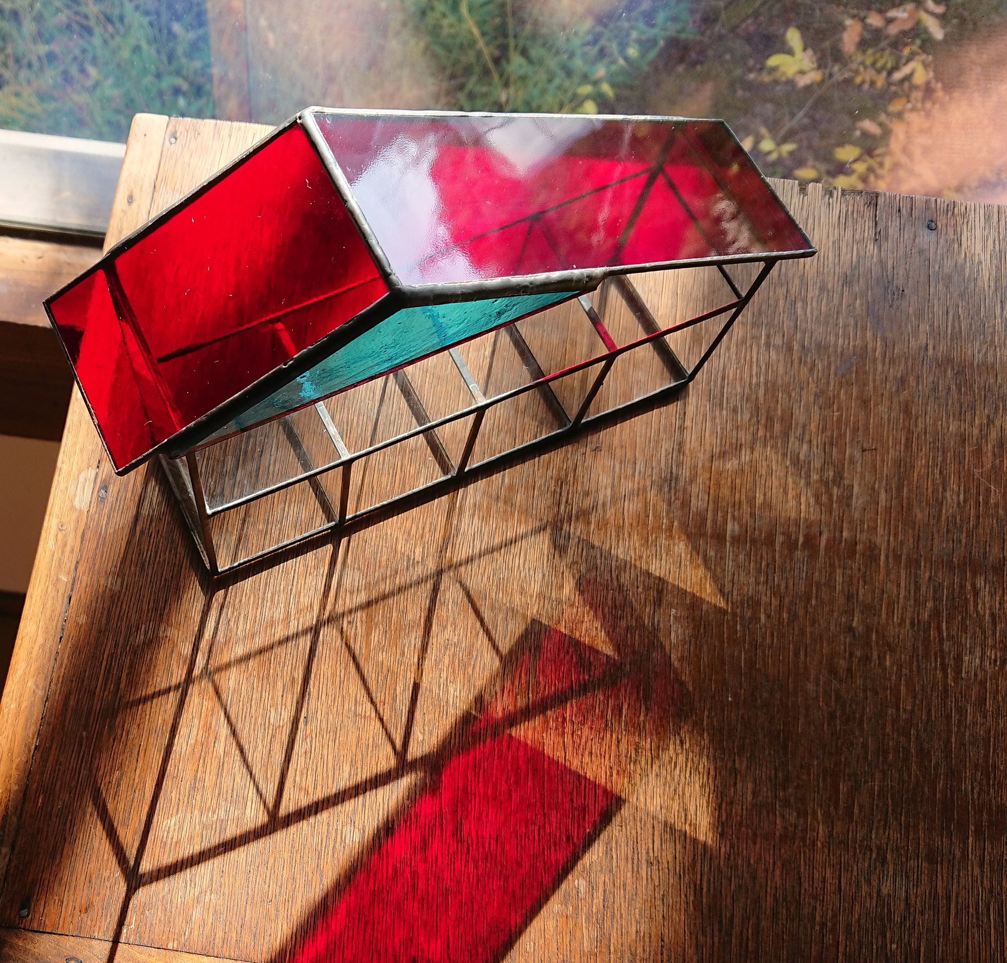 ステンドグラスのおうち 赤い屋根 Iichi ハンドメイド クラフト作品 手仕事品の通販