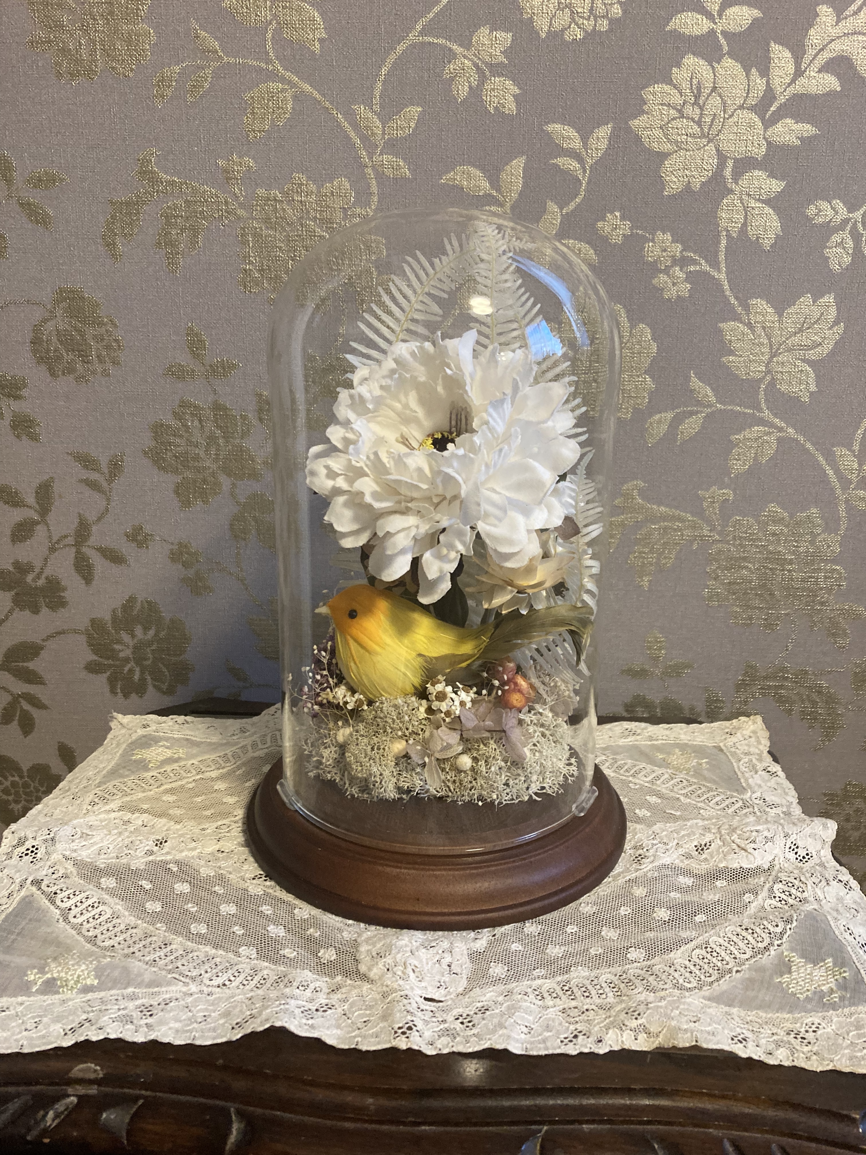 アンティーク ルルドのマリア 真鍮ガラスドームフレーム イコン ドライフラワー飾 アンティーク ルルドのマリア 真鍮ガラスドームフレーム イコン