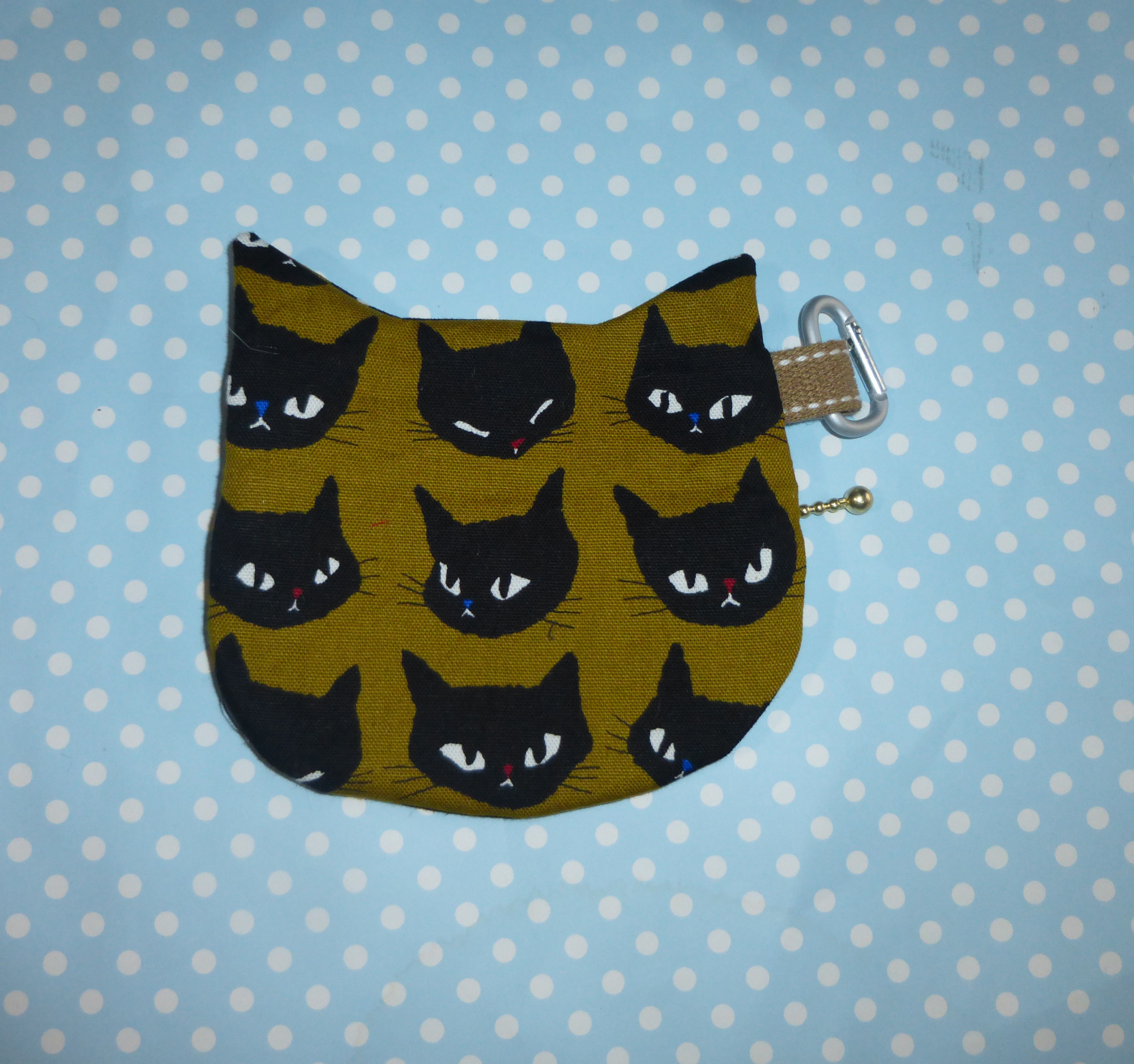 再販 からし色の黒猫柄の猫耳ポーチ 送料無料 Iichi ハンドメイド クラフト作品 手仕事品の通販 再販 からし色の黒猫柄の猫耳ポーチ 送料無料 Iichi ハンドメイド クラフト作品 手仕事品の通販