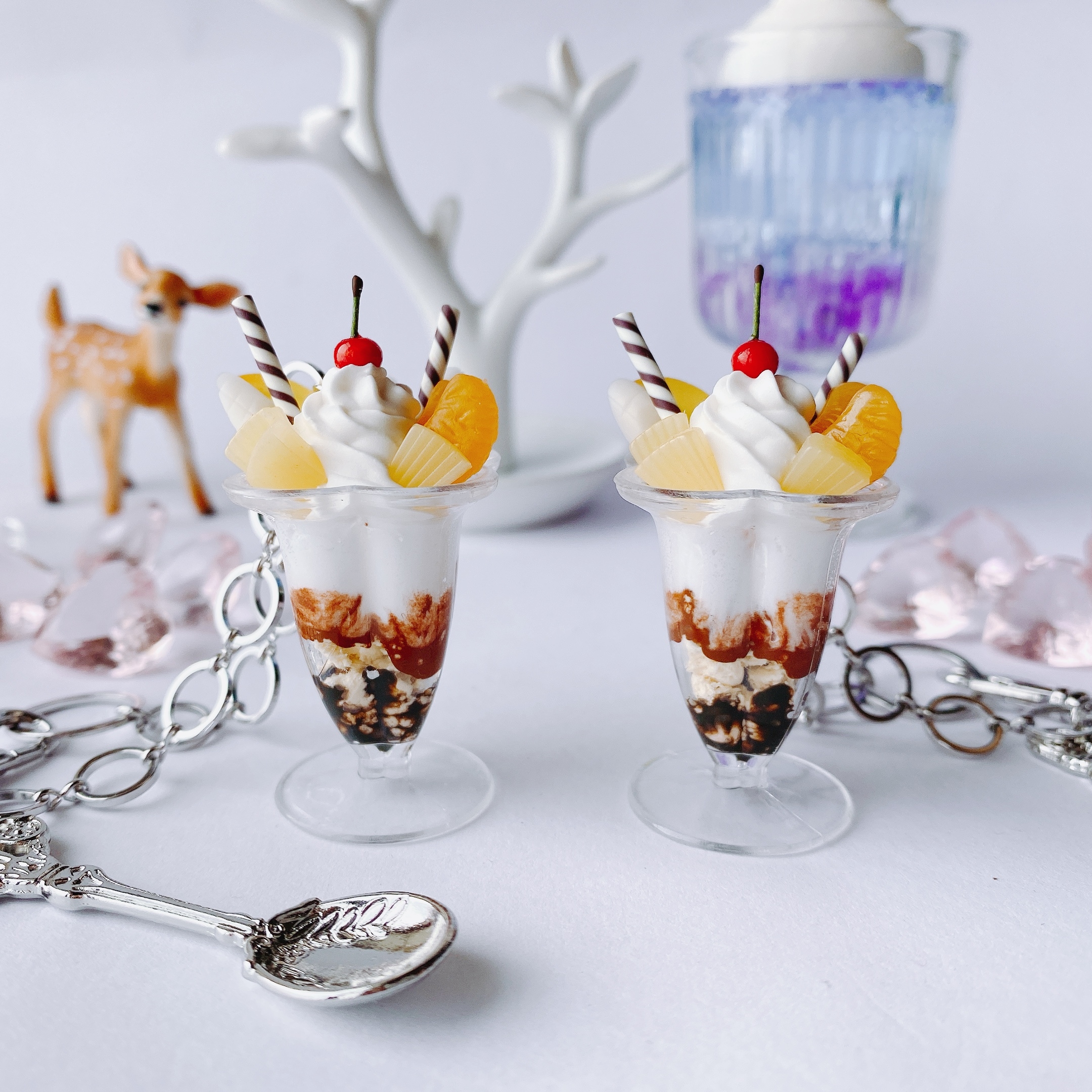 チョコバナナパフェのバッグチャーム フェイクスイーツ スイーツデコ Iichi ハンドメイド クラフト作品 手仕事品の通販
