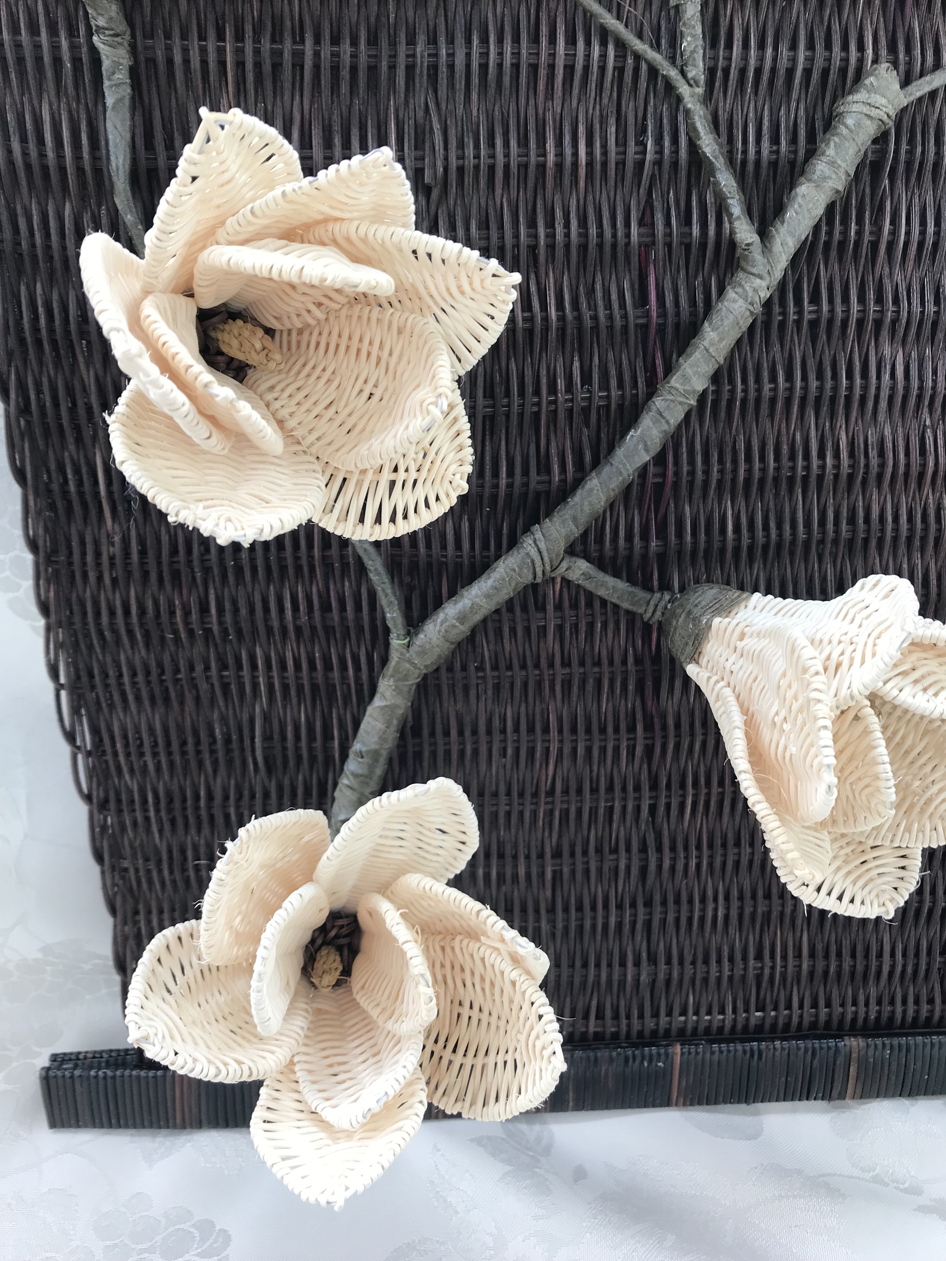 籐花 モクレンの壁飾り 茶色バージョン Iichi ハンドメイド クラフト作品 手仕事品の通販