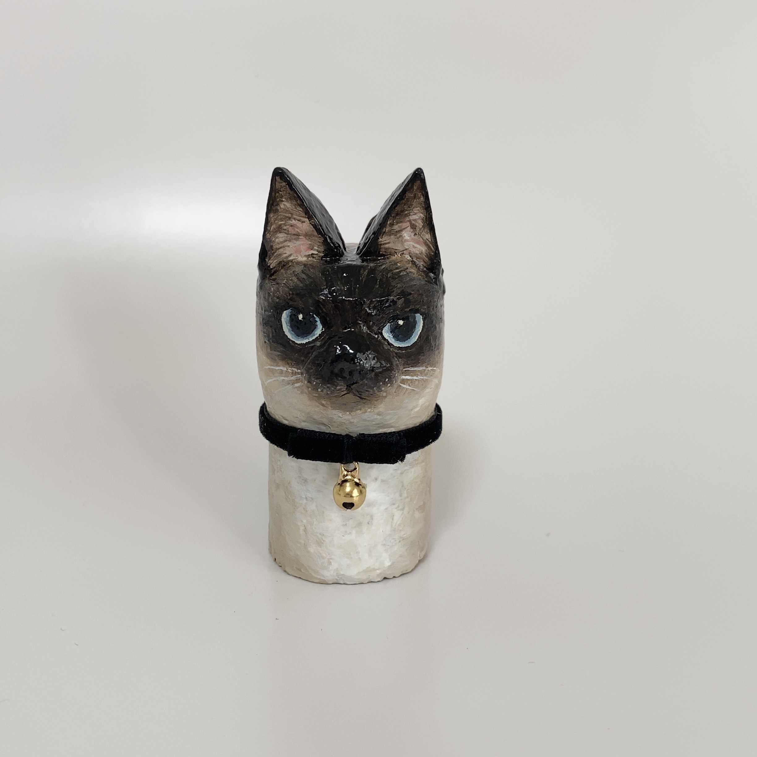 コルク で作った シャム猫ちゃん Iichi ハンドメイド クラフト作品 手仕事品の通販
